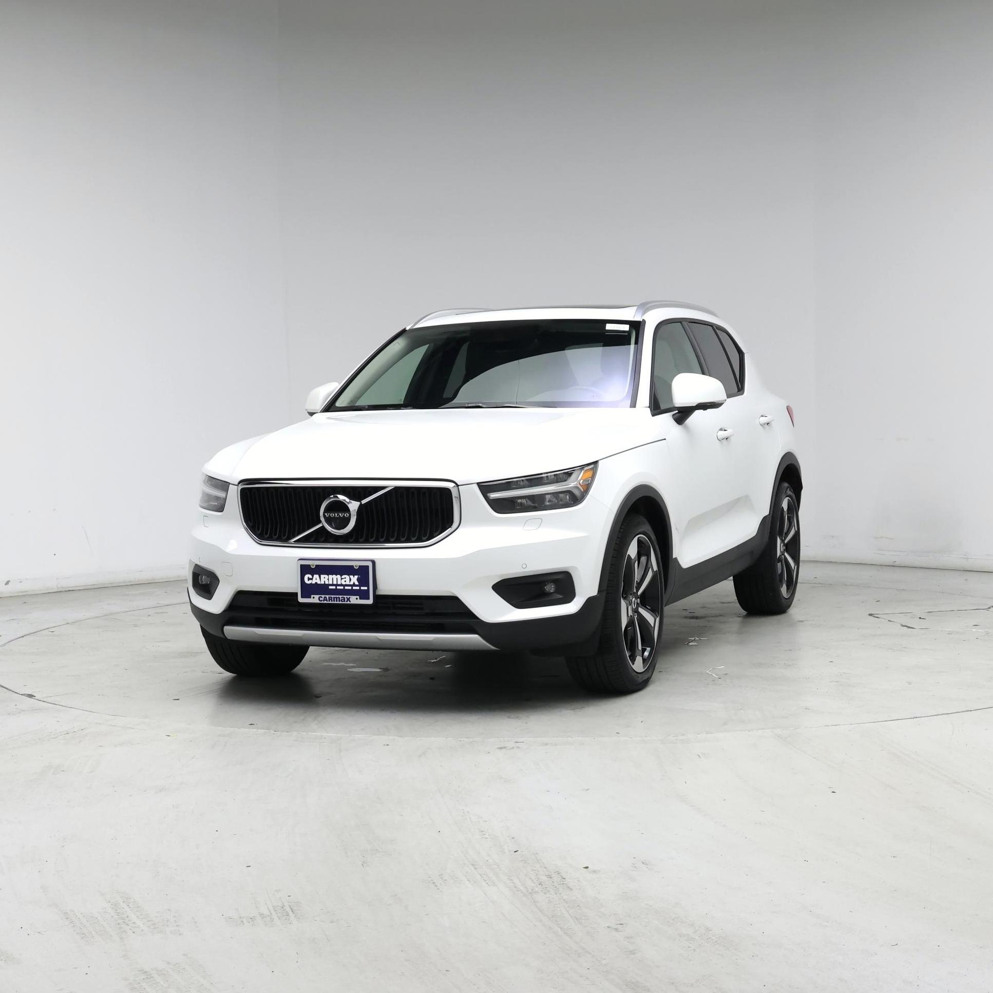Thumbnail: 2021 Volvo XC40 - 4
