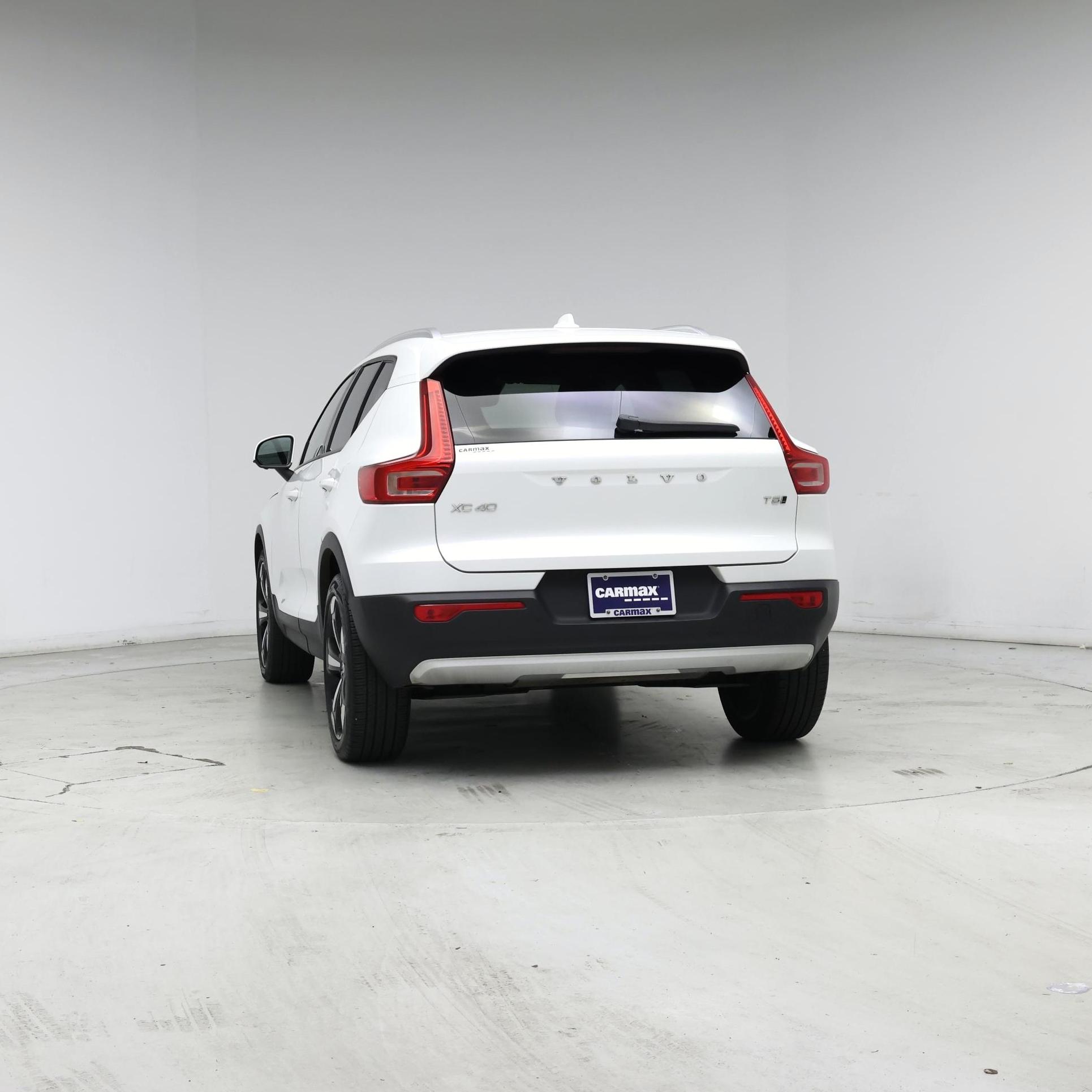 Thumbnail: 2021 Volvo XC40 - 6