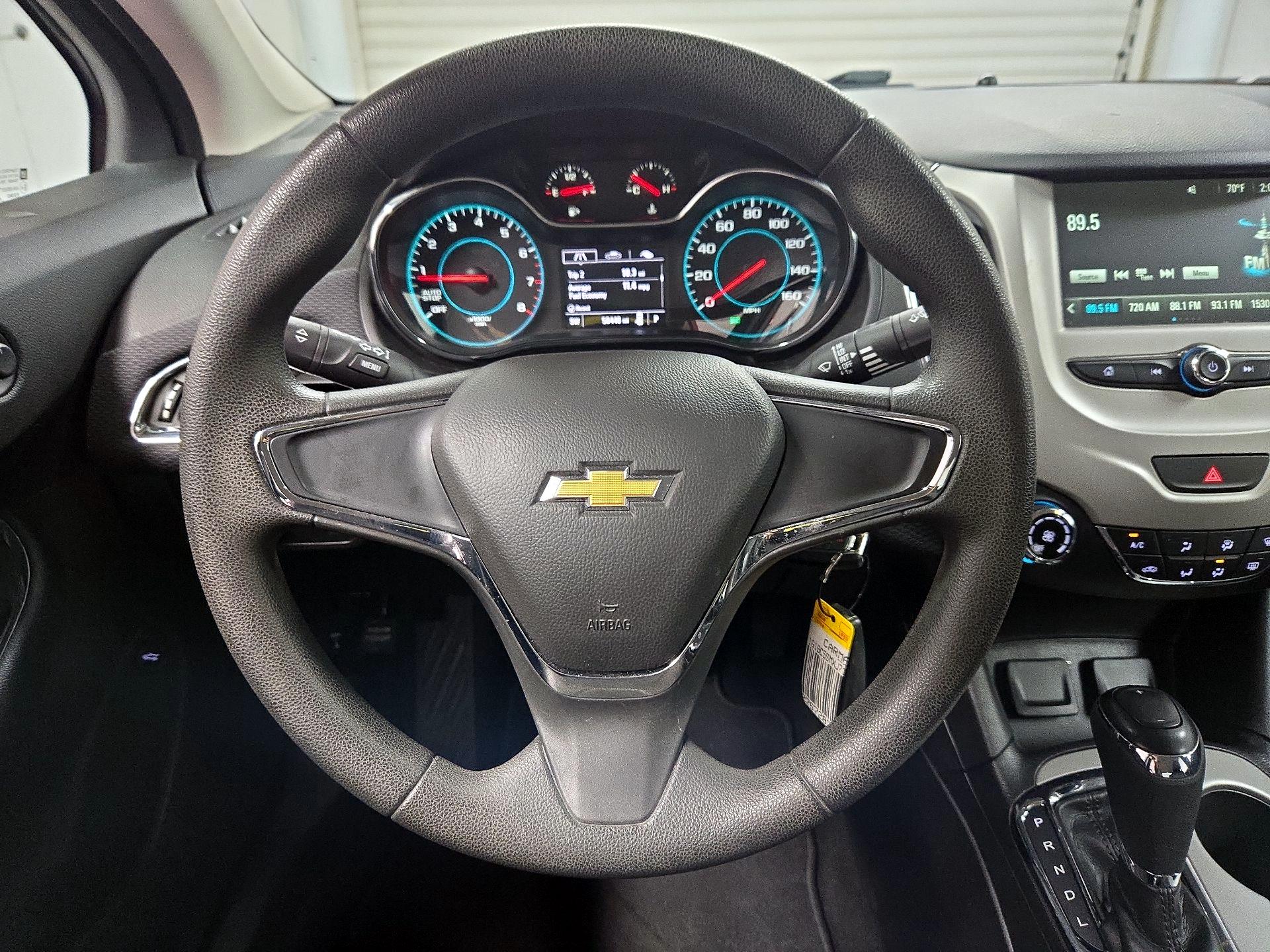Thumbnail: 2018 Chevrolet Cruze - 10