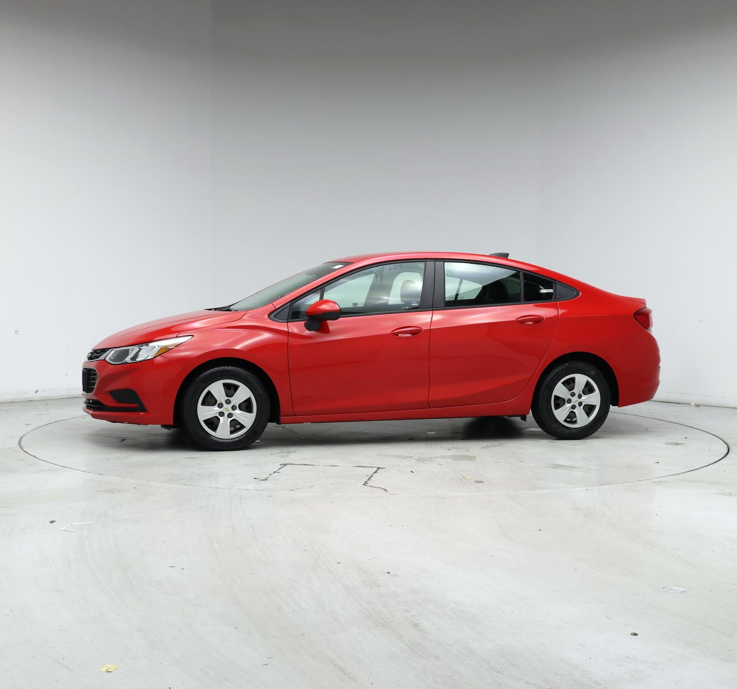 Thumbnail: 2018 Chevrolet Cruze - 3