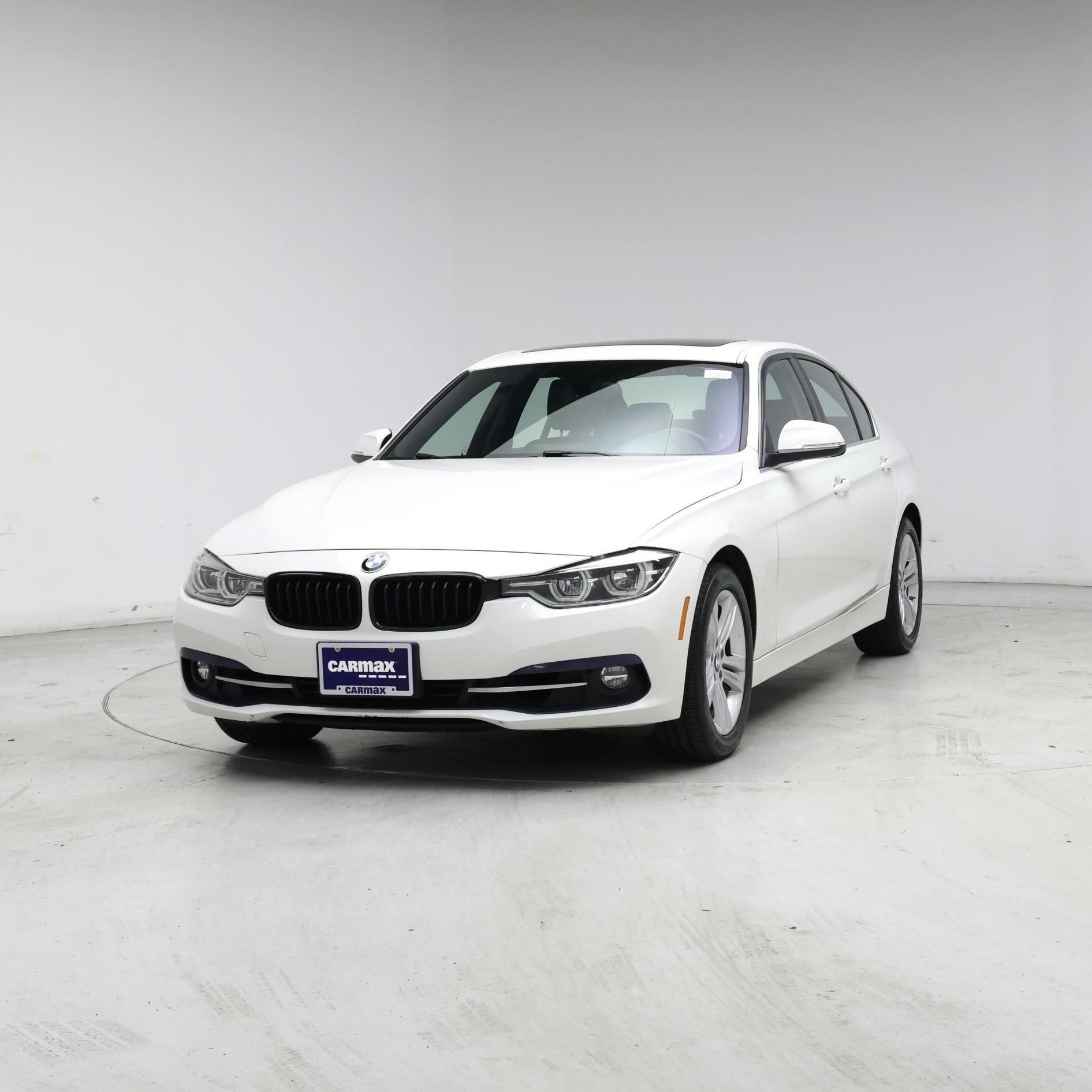 Thumbnail: 2018 BMW 3 Series - 4