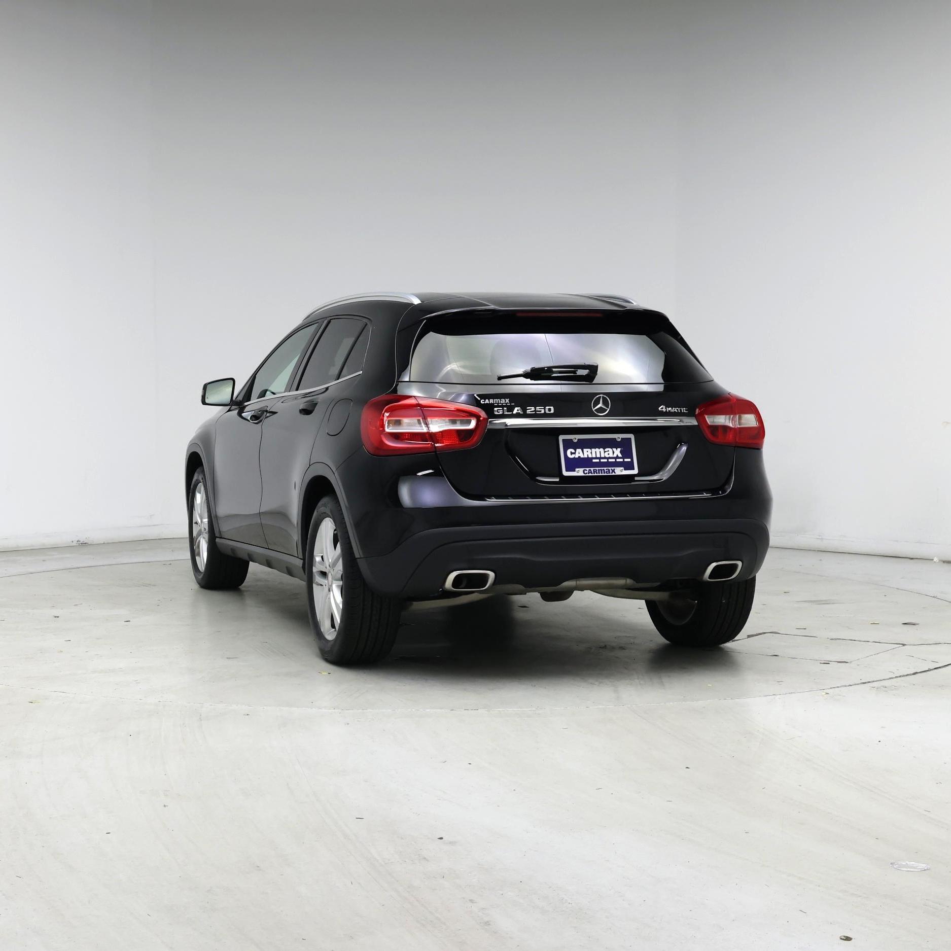 Thumbnail: 2015 Mercedes-Benz GLA - 6