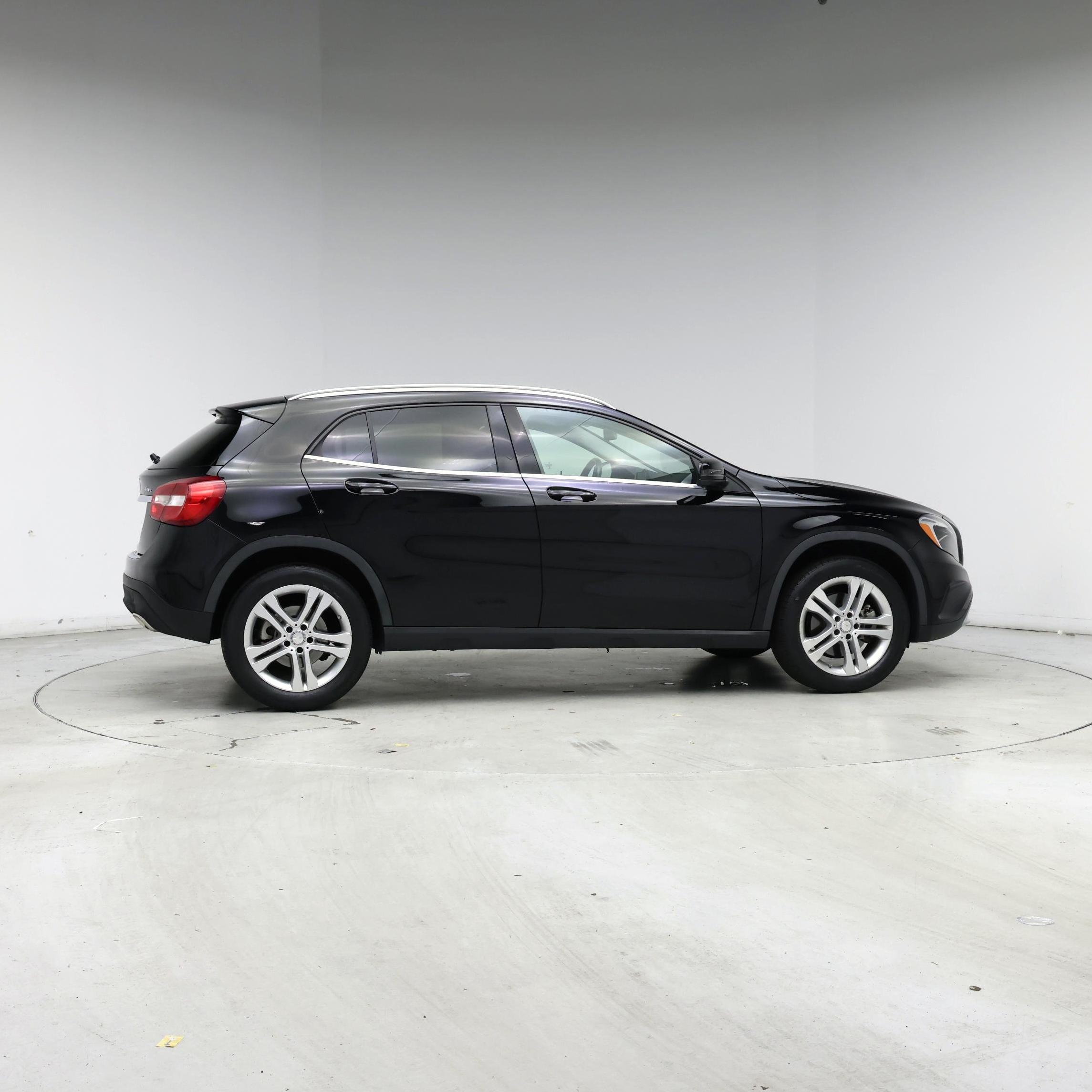 Thumbnail: 2015 Mercedes-Benz GLA - 7