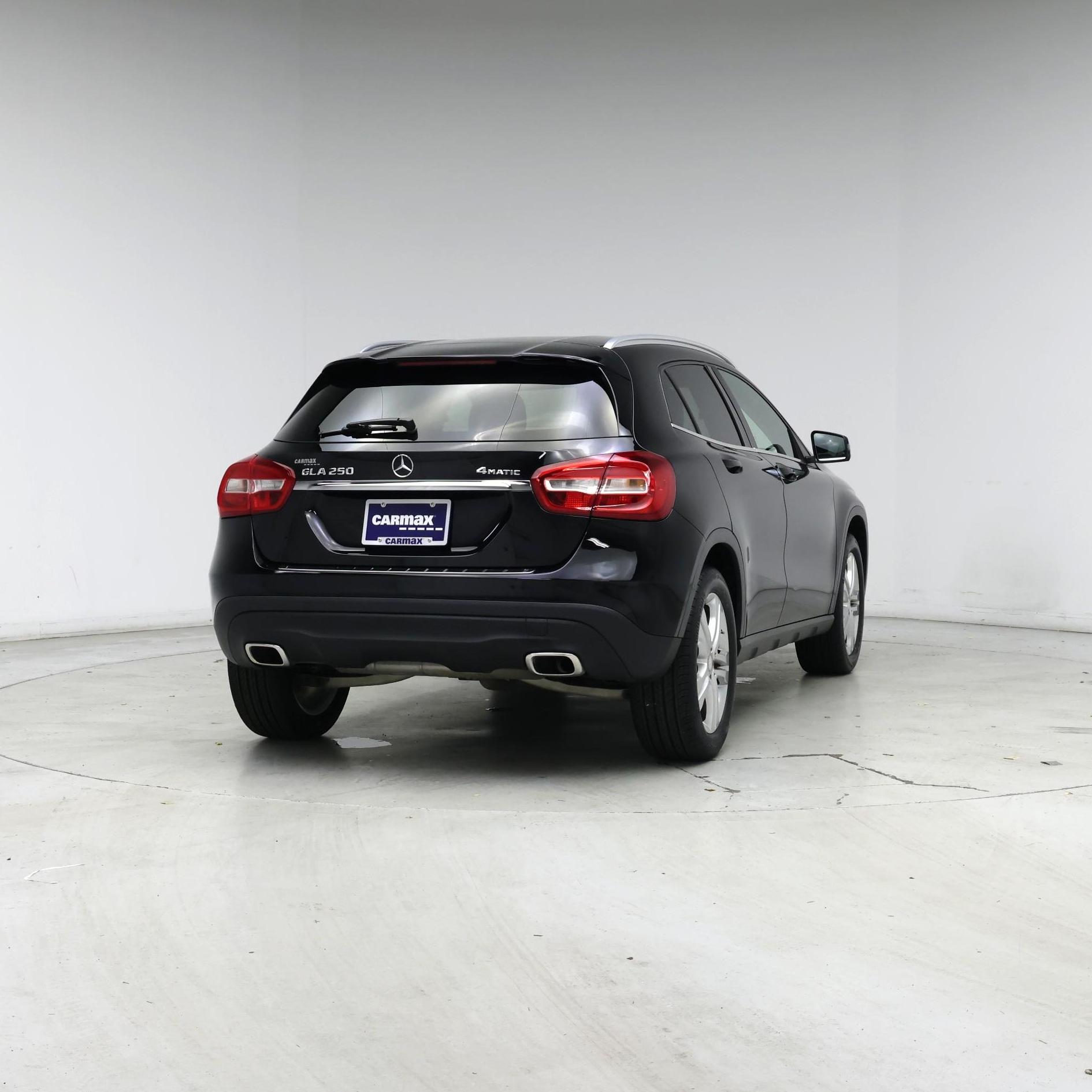 Thumbnail: 2015 Mercedes-Benz GLA - 8