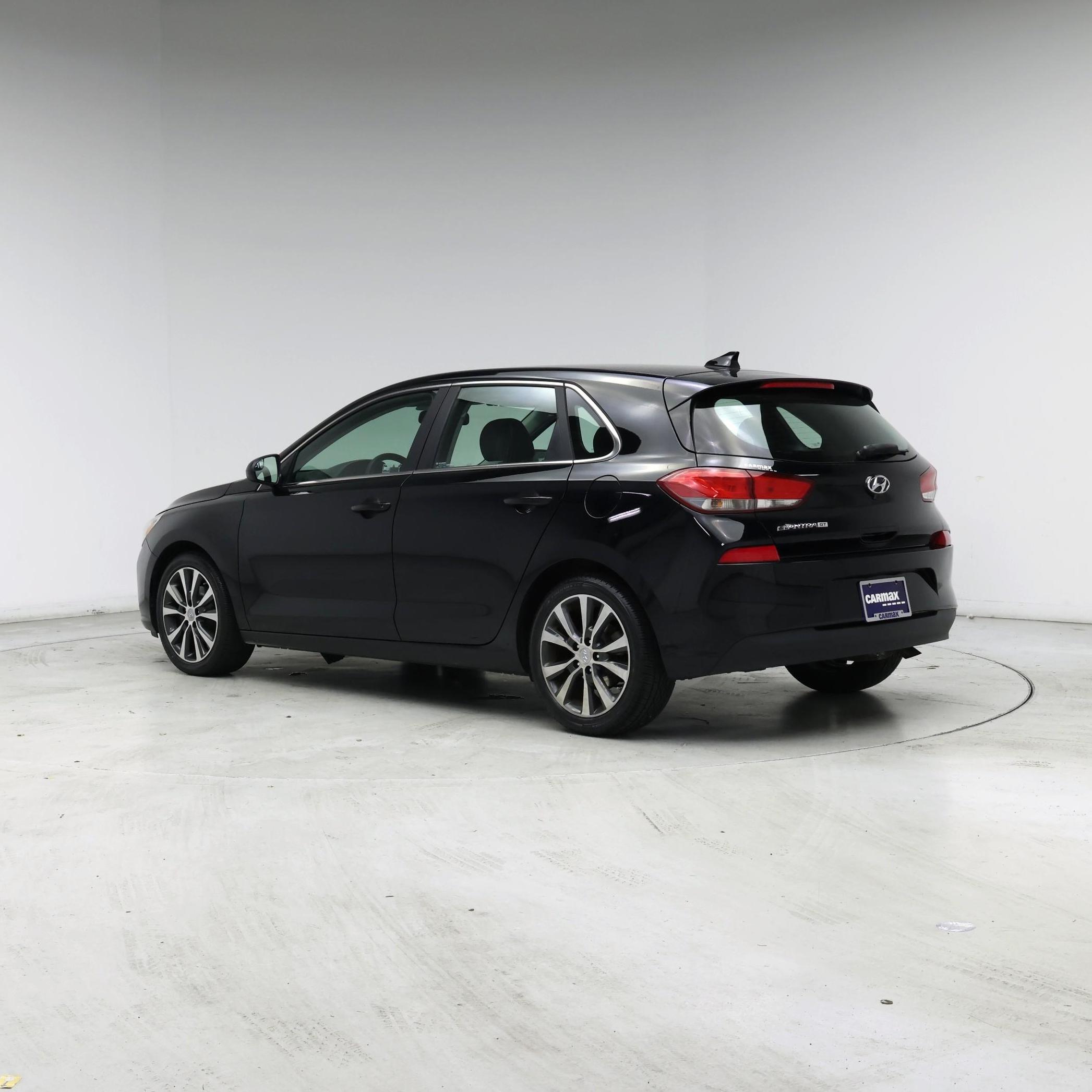 Thumbnail: 2018 Hyundai Elantra - 2