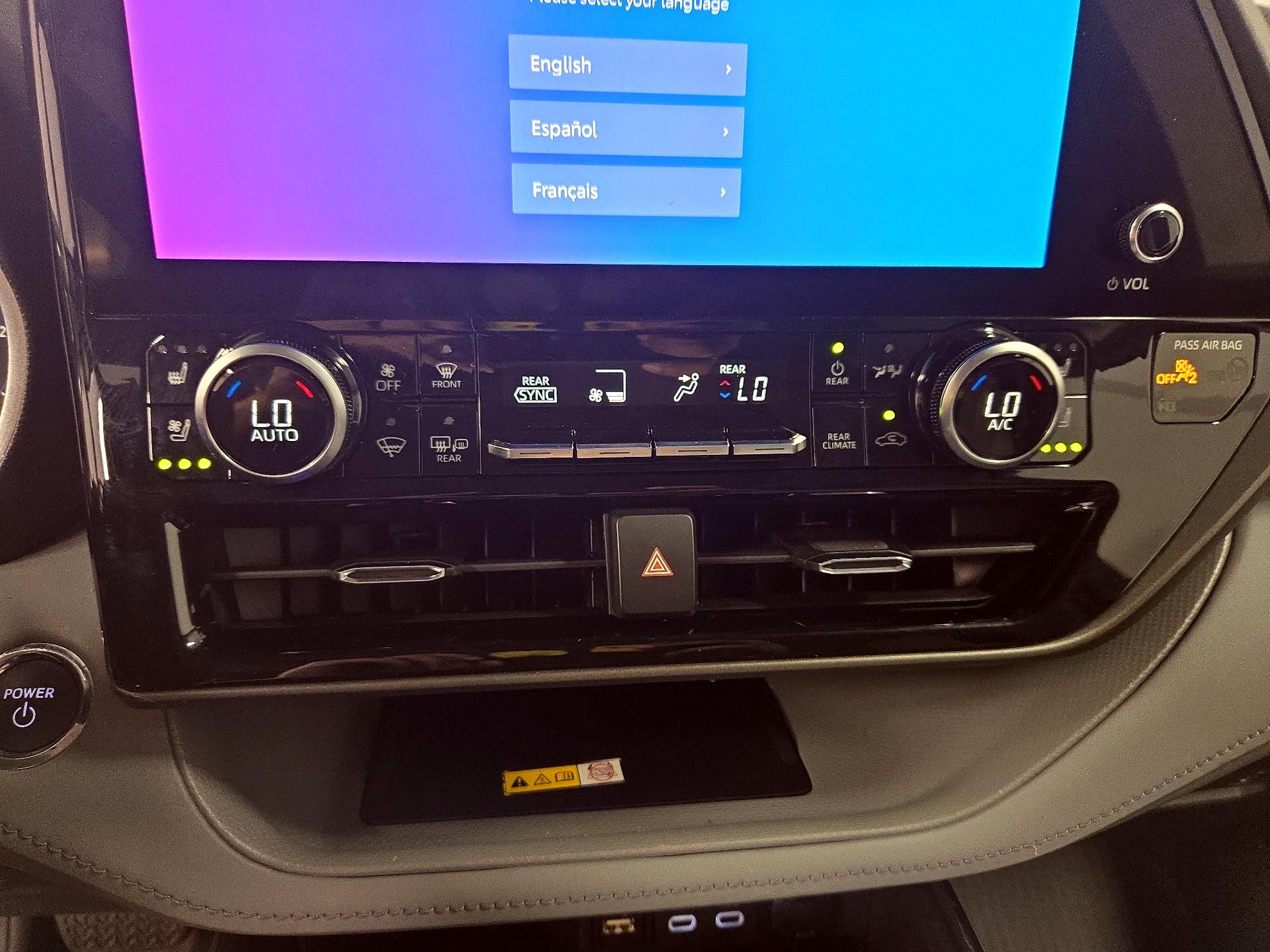 Thumbnail: 2023 Toyota Highlander - 16