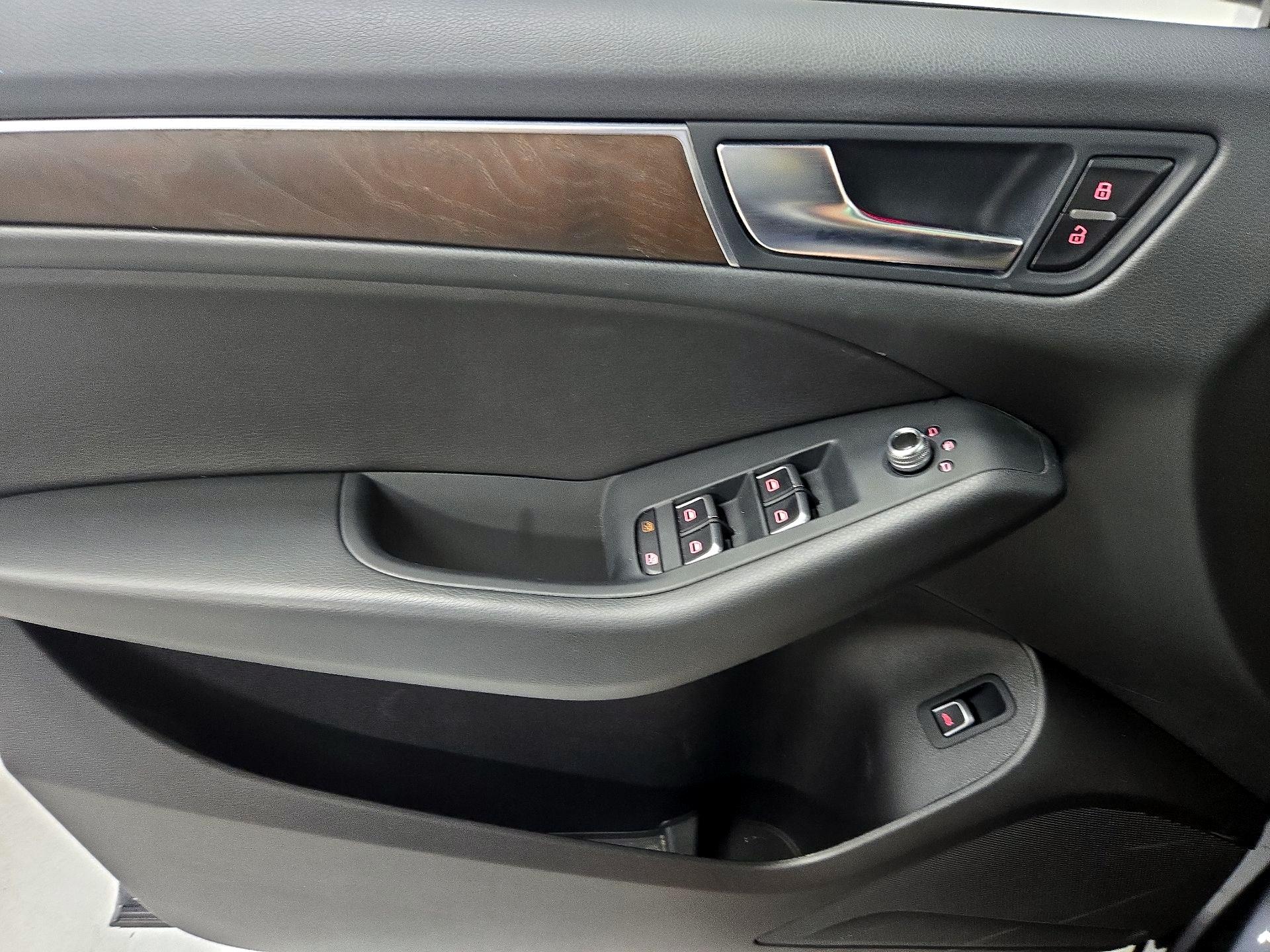 Thumbnail: 2016 Audi Q5 - 12
