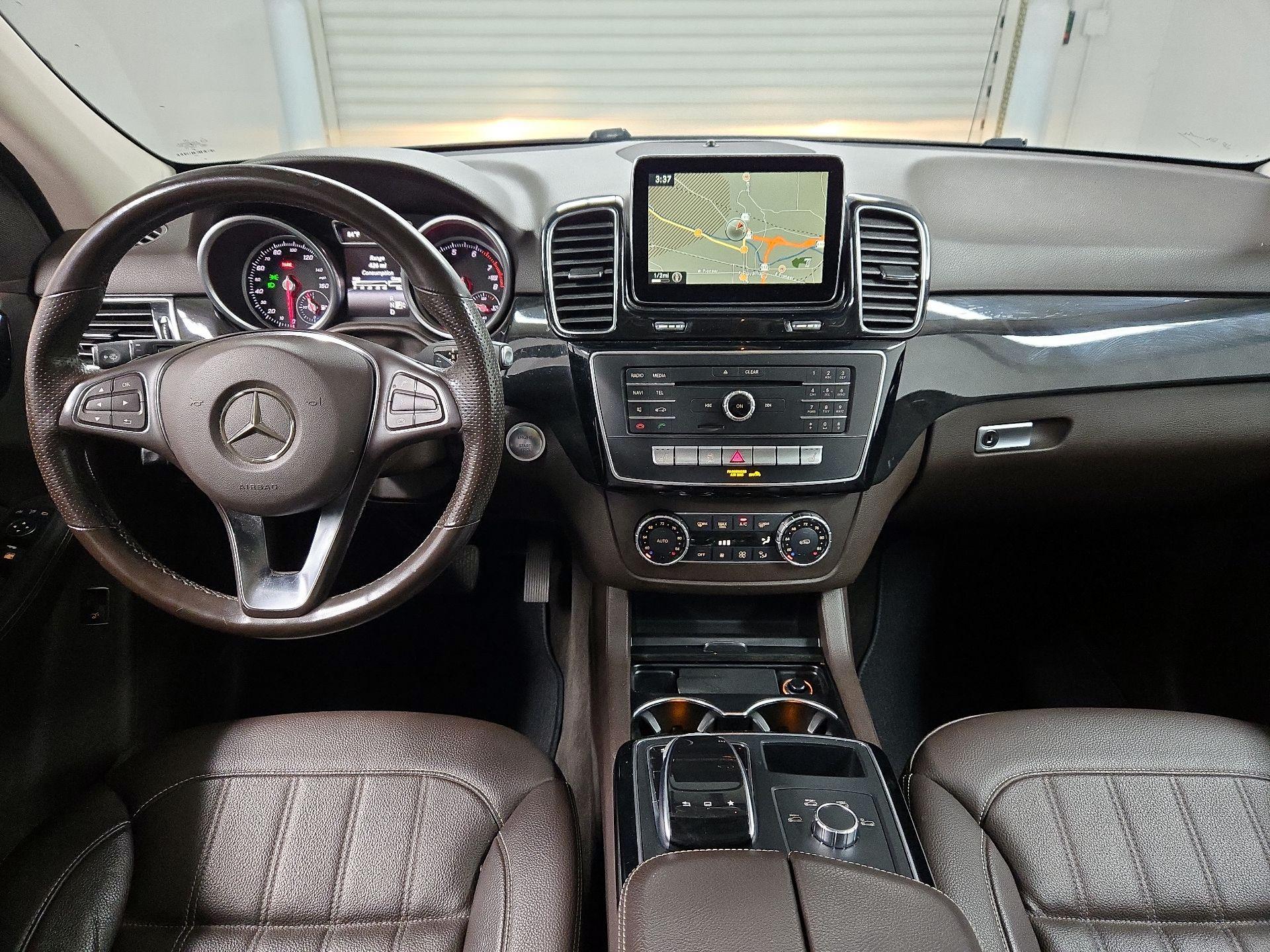 Thumbnail: 2016 Mercedes-Benz GLE - 9