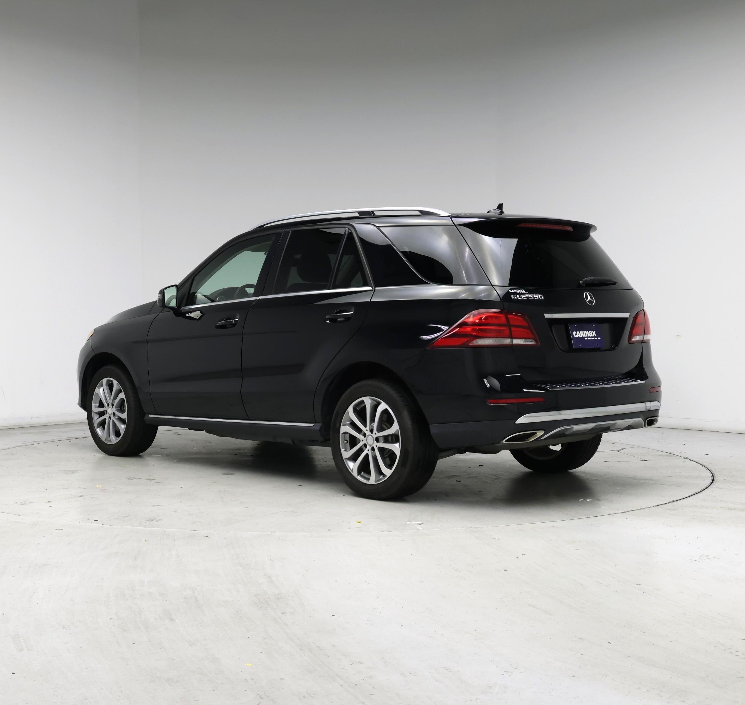 Thumbnail: 2016 Mercedes-Benz GLE - 2