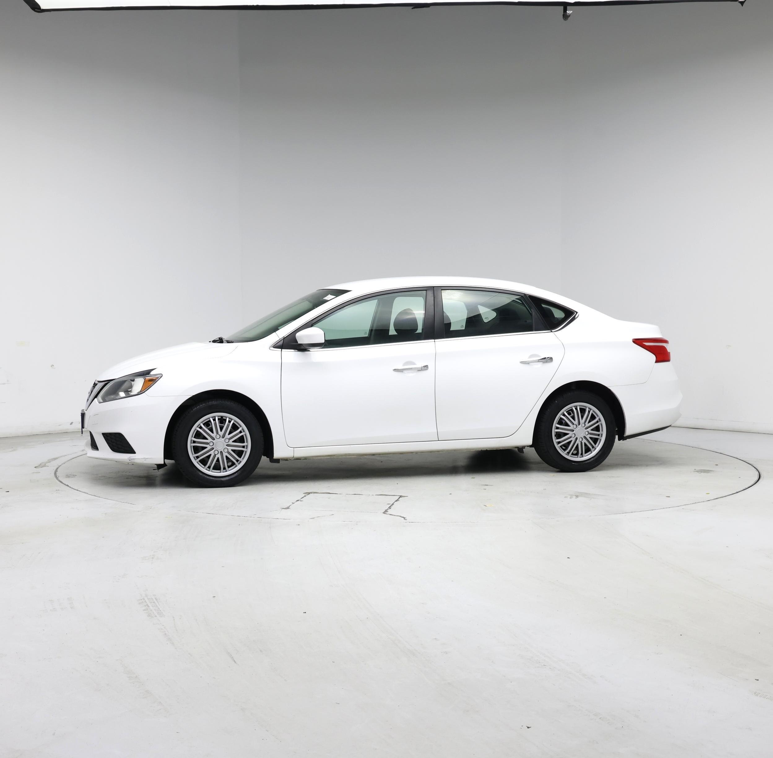 Thumbnail: 2018 Nissan Sentra - 3