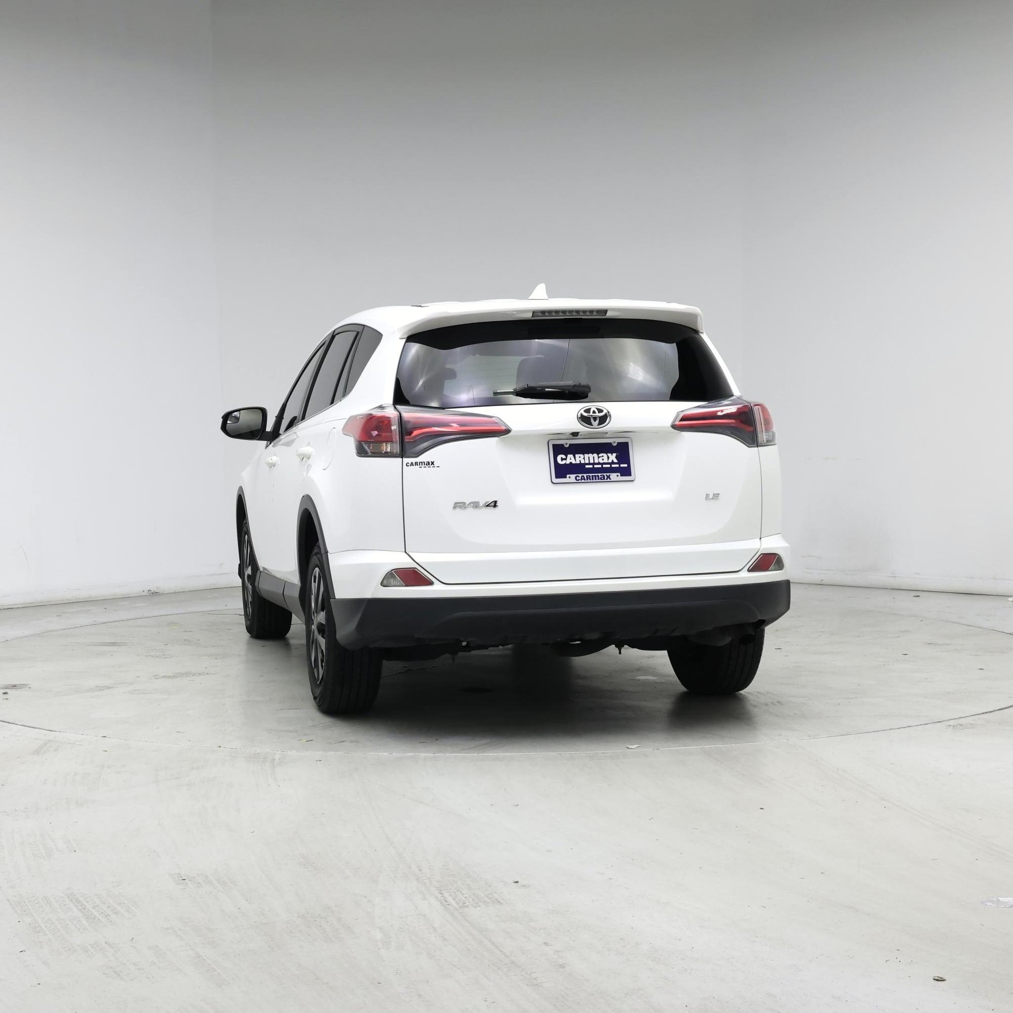 Thumbnail: 2018 Toyota RAV4 - 6