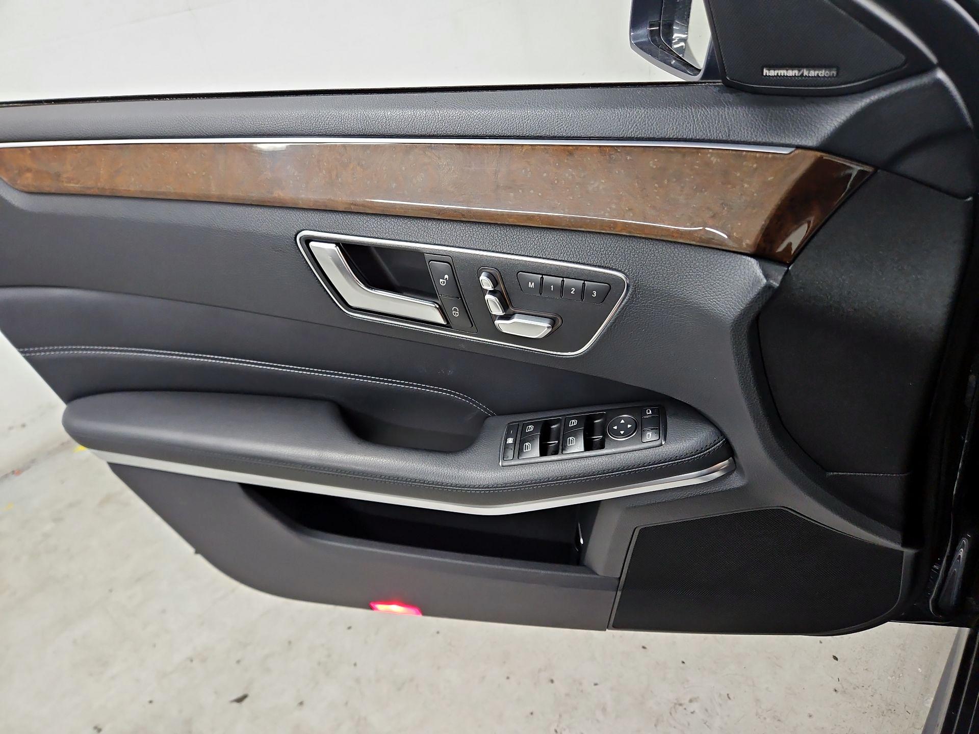 Thumbnail: 2014 Mercedes-Benz E-Class - 12