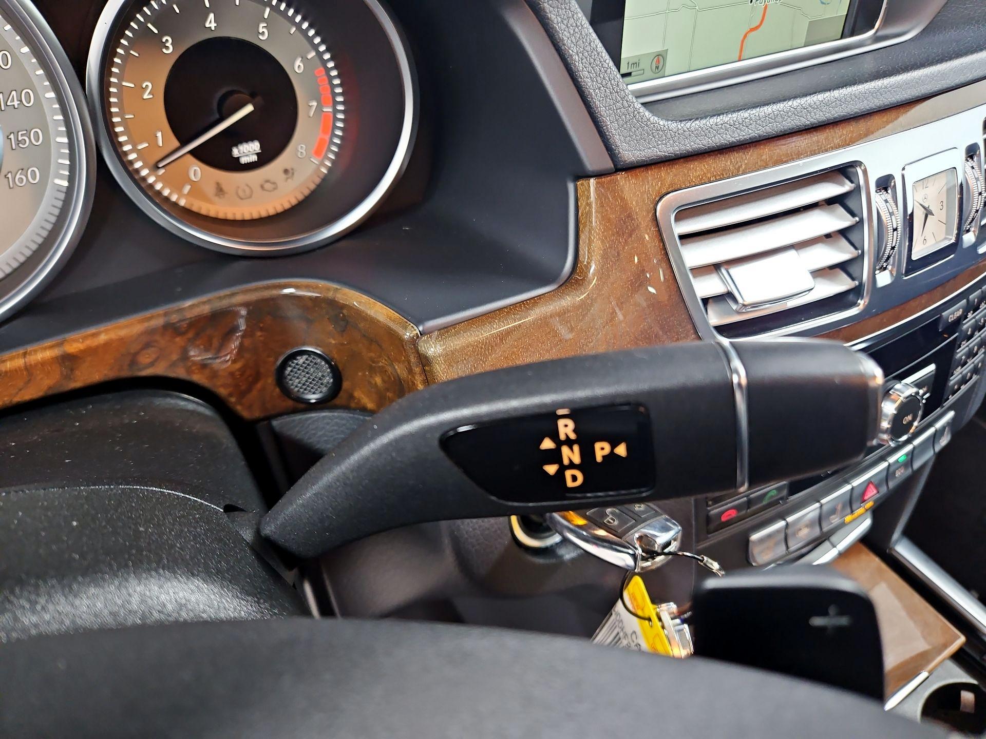 Thumbnail: 2014 Mercedes-Benz E-Class - 18