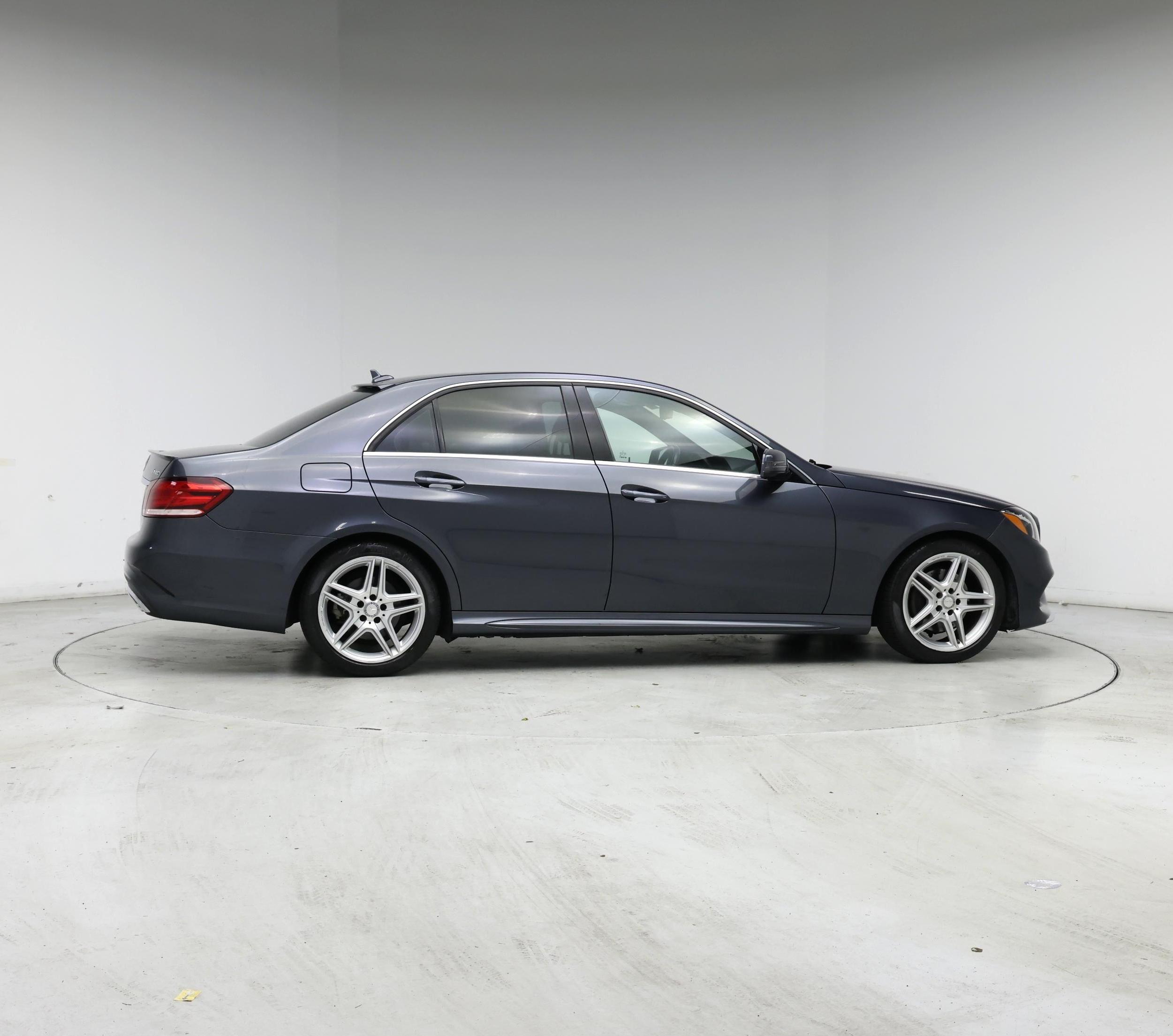 Thumbnail: 2014 Mercedes-Benz E-Class - 7