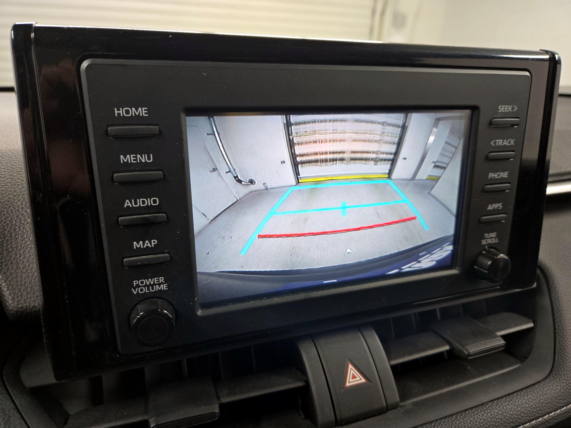 Thumbnail: 2019 Toyota RAV4 - 14