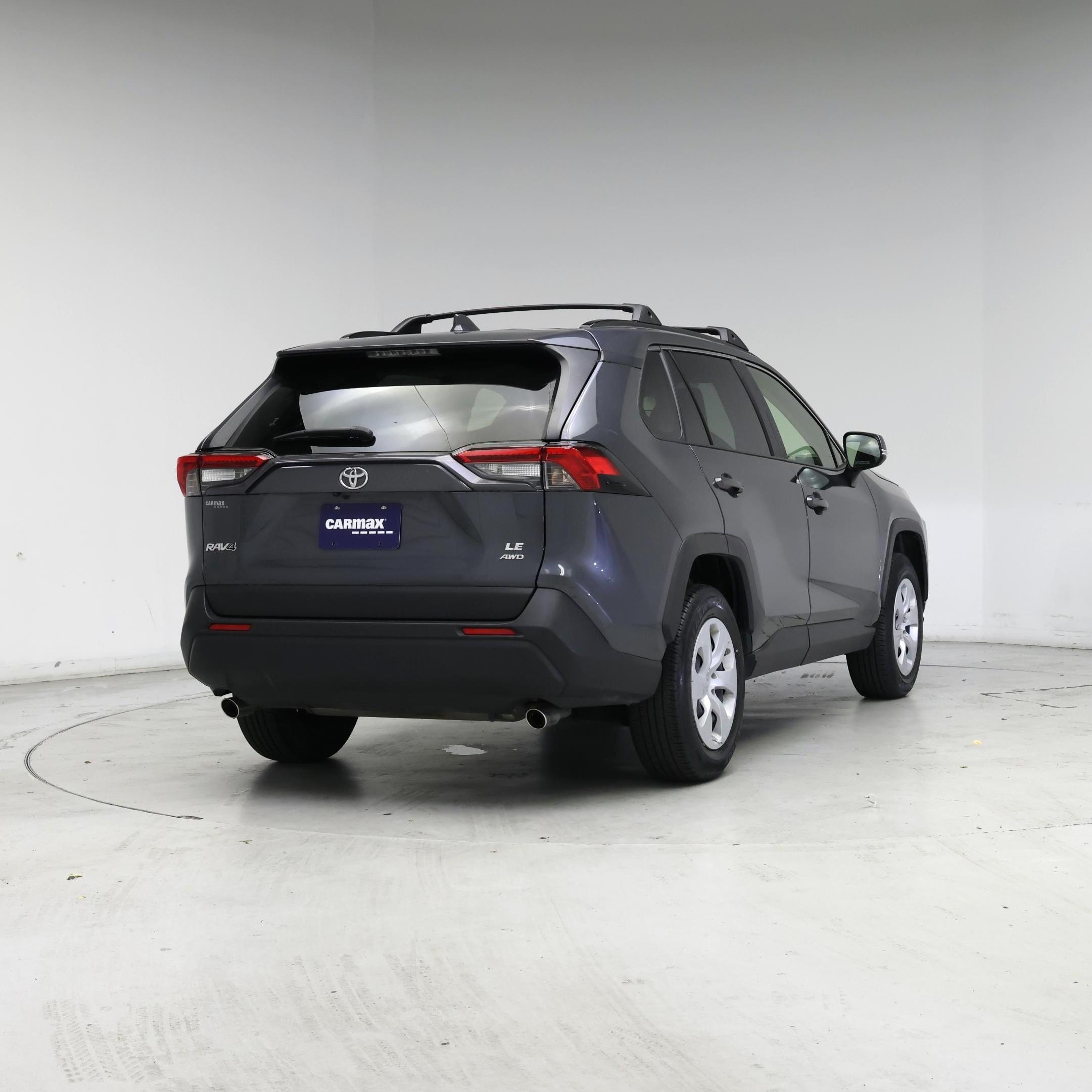 Thumbnail: 2019 Toyota RAV4 - 8
