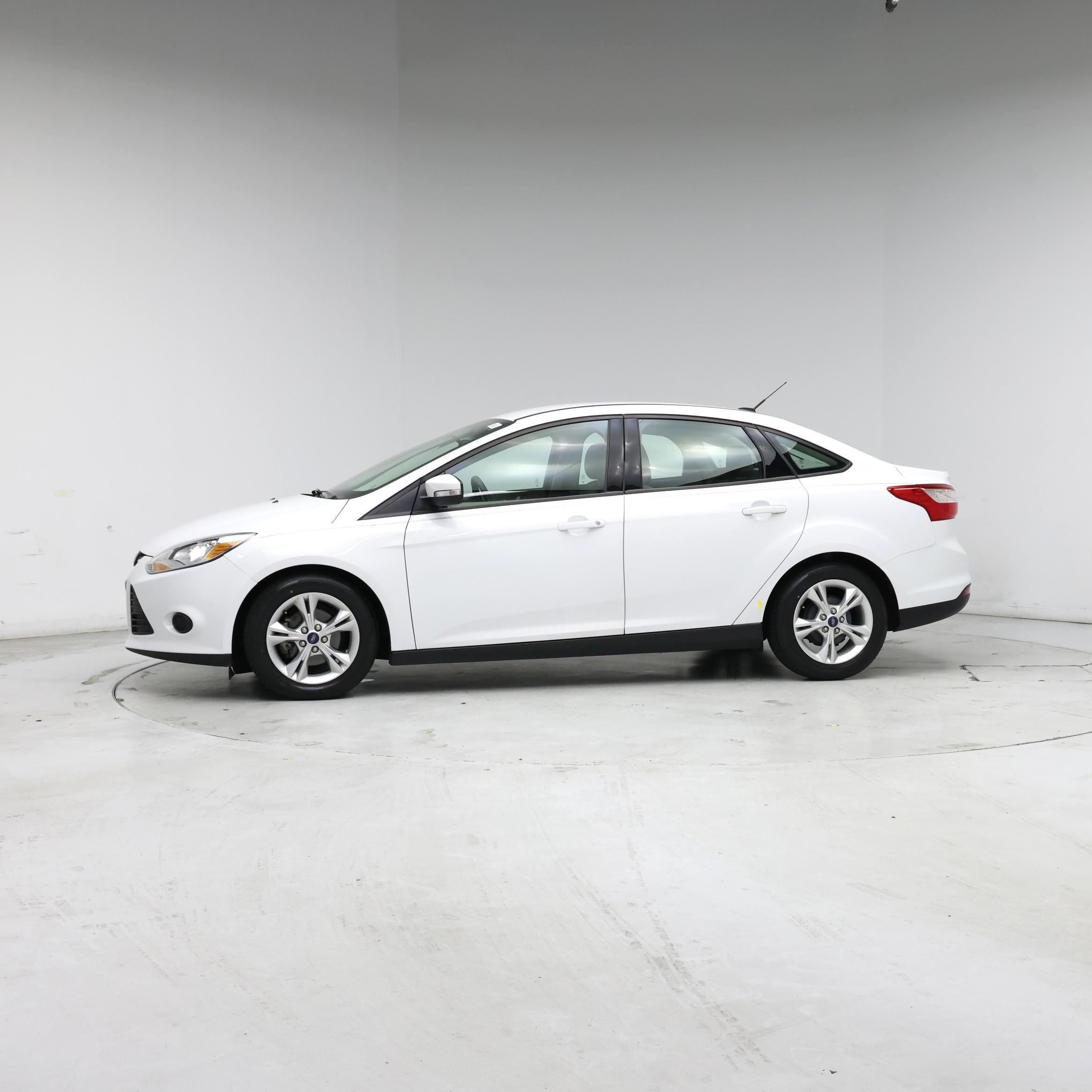 Thumbnail: 2014 Ford Focus - 3