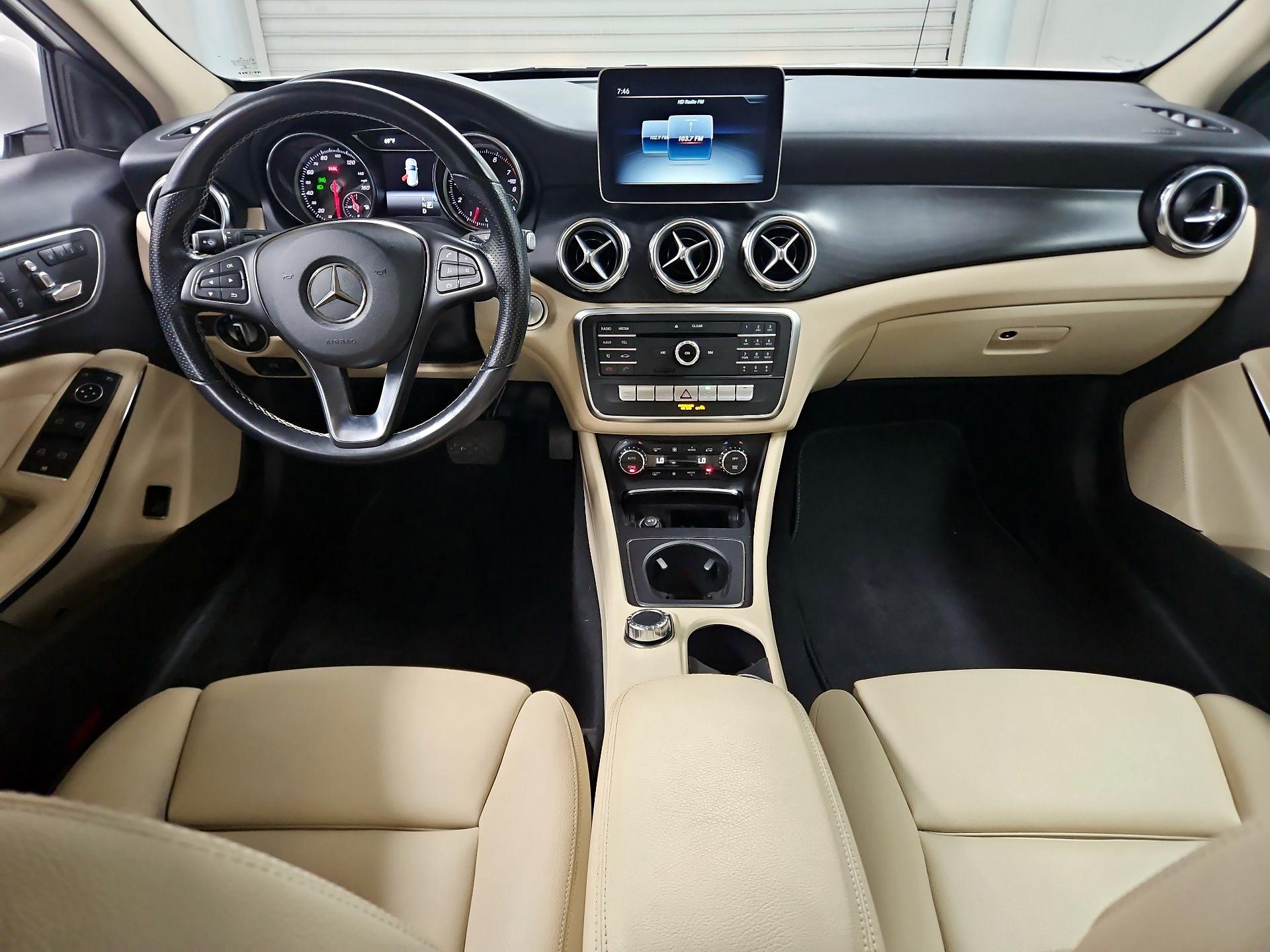 Thumbnail: 2019 Mercedes-Benz GLA - 9