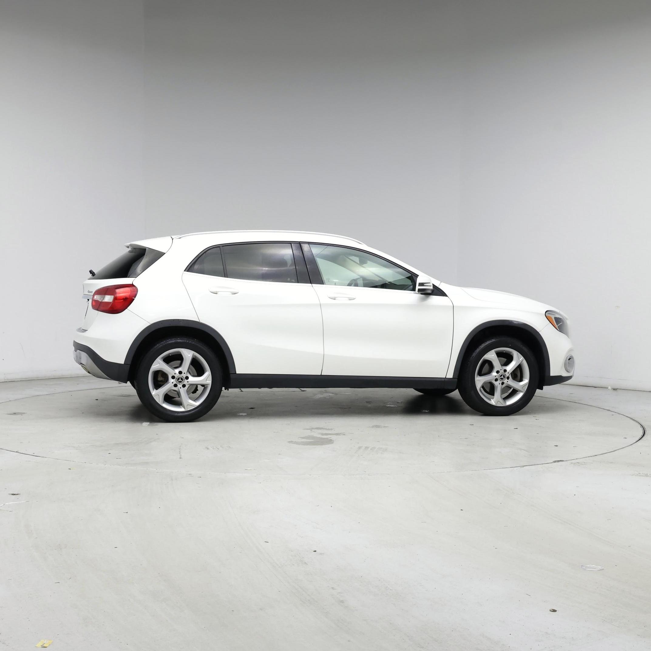 Thumbnail: 2019 Mercedes-Benz GLA - 7