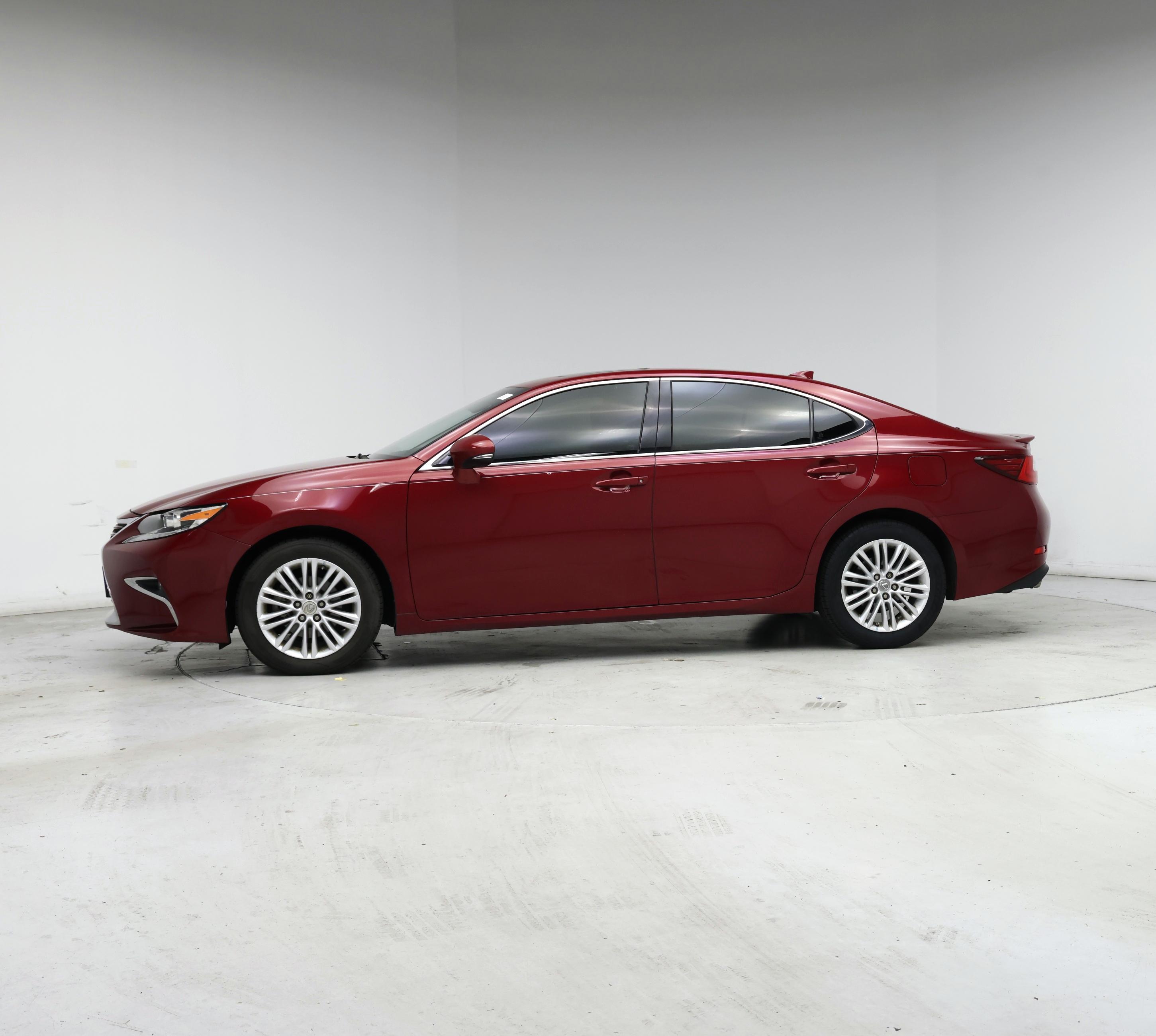 Thumbnail: 2017 Lexus ES - 3