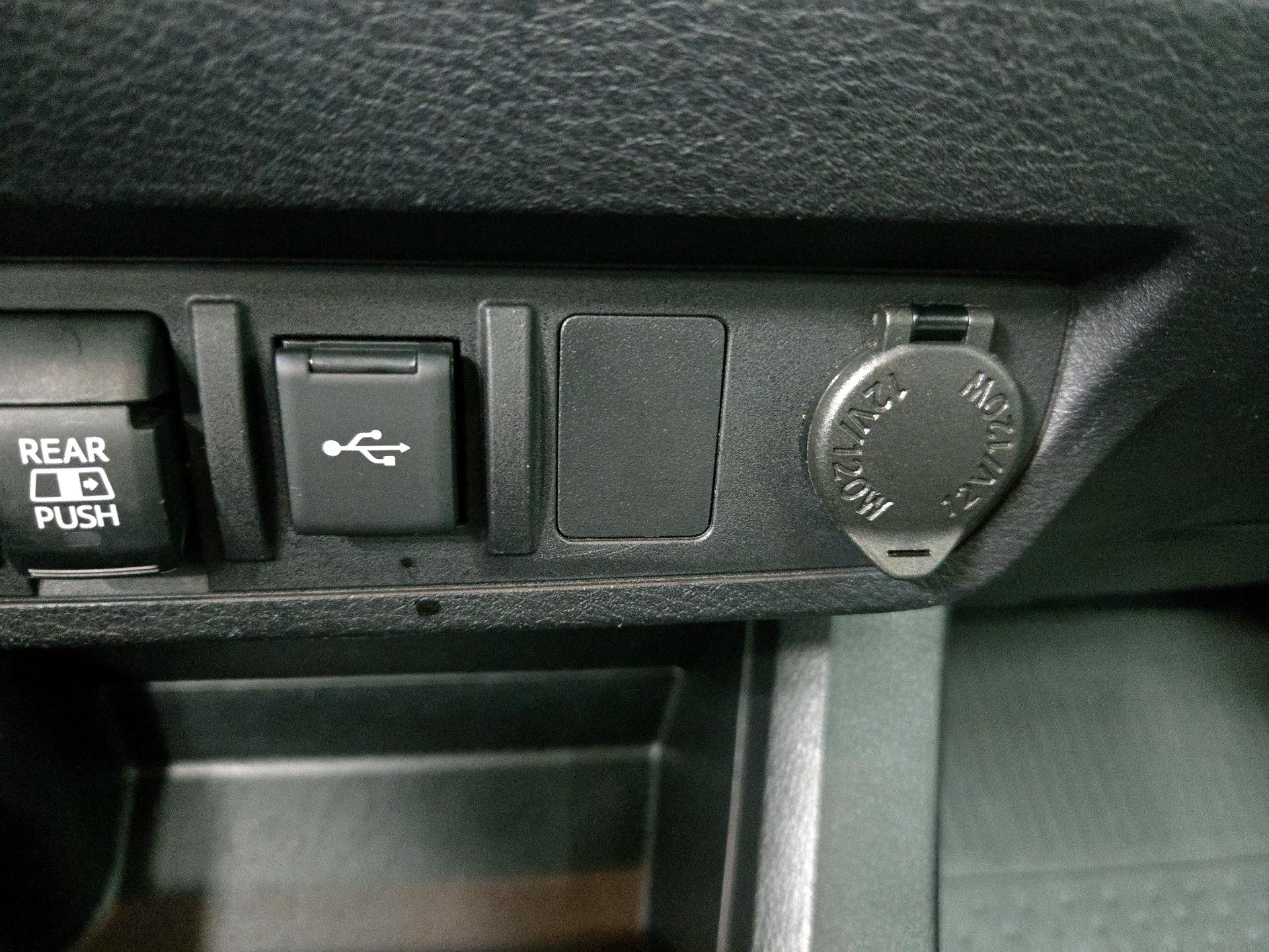 Thumbnail: 2021 Toyota Tacoma - 18