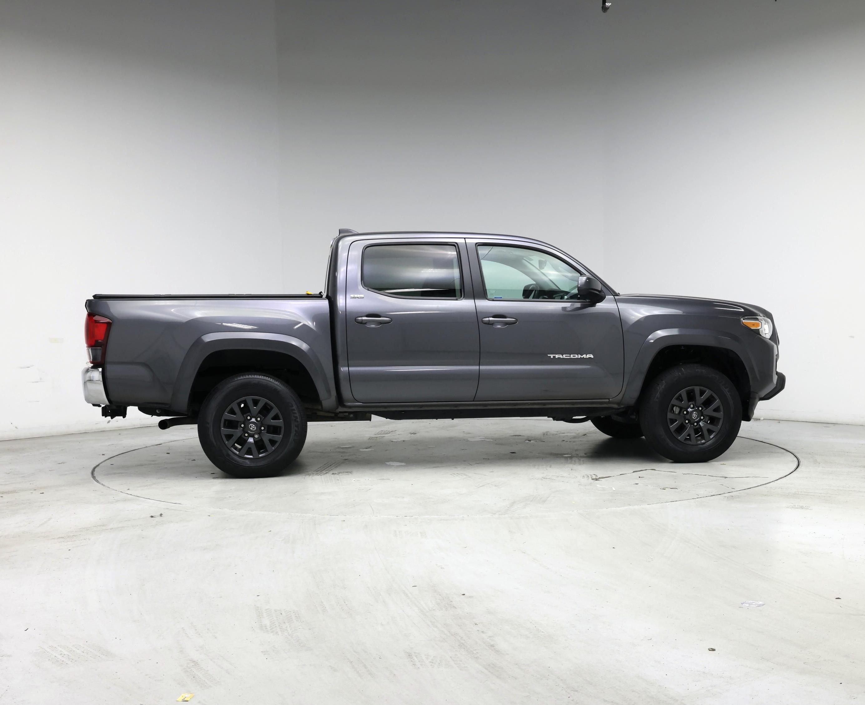 Thumbnail: 2021 Toyota Tacoma - 7
