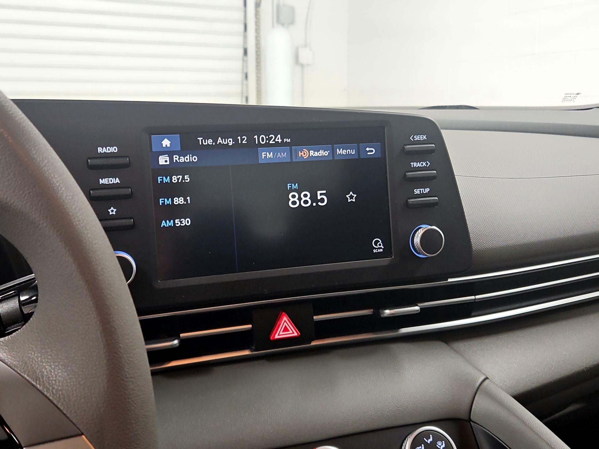 Thumbnail: 2021 Hyundai Elantra - 15