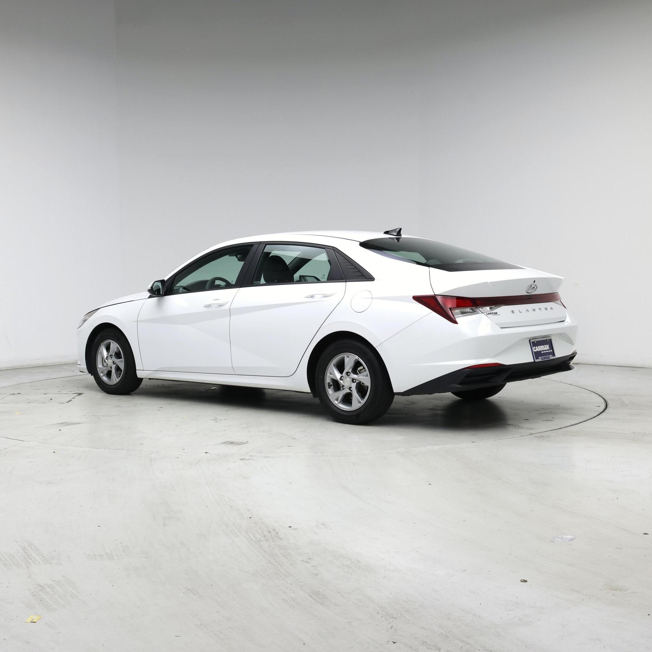 Thumbnail: 2021 Hyundai Elantra - 2