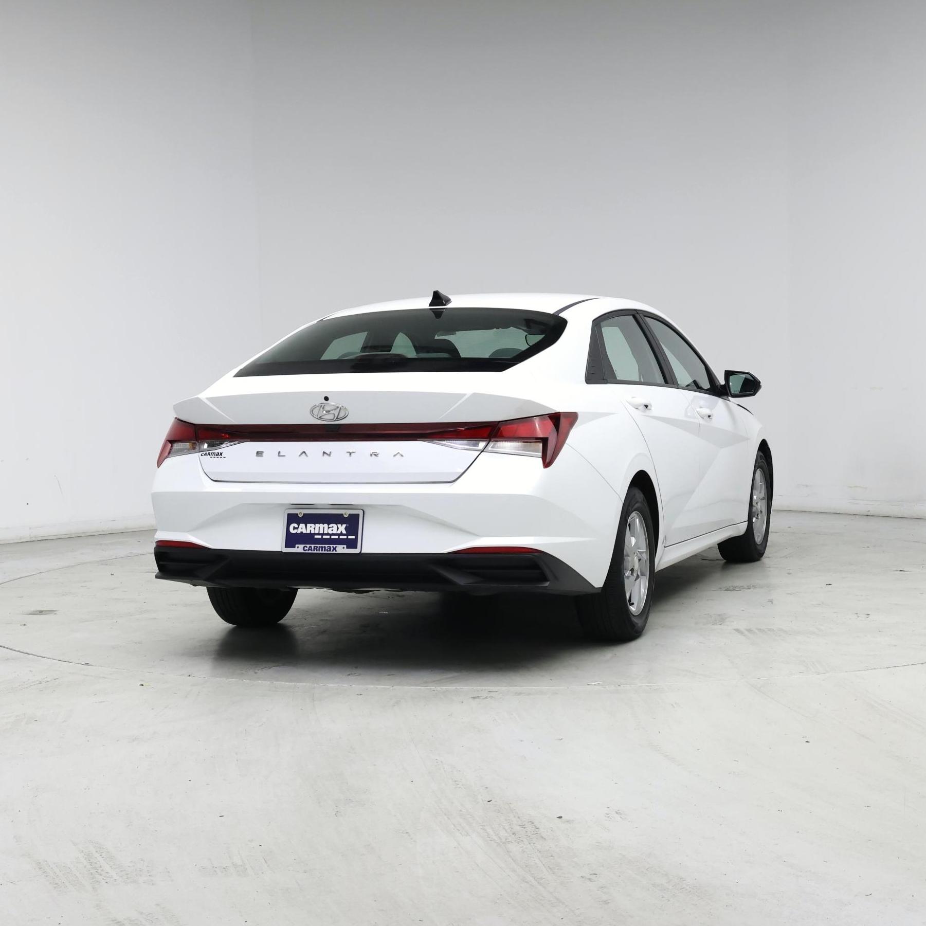 Thumbnail: 2021 Hyundai Elantra - 8