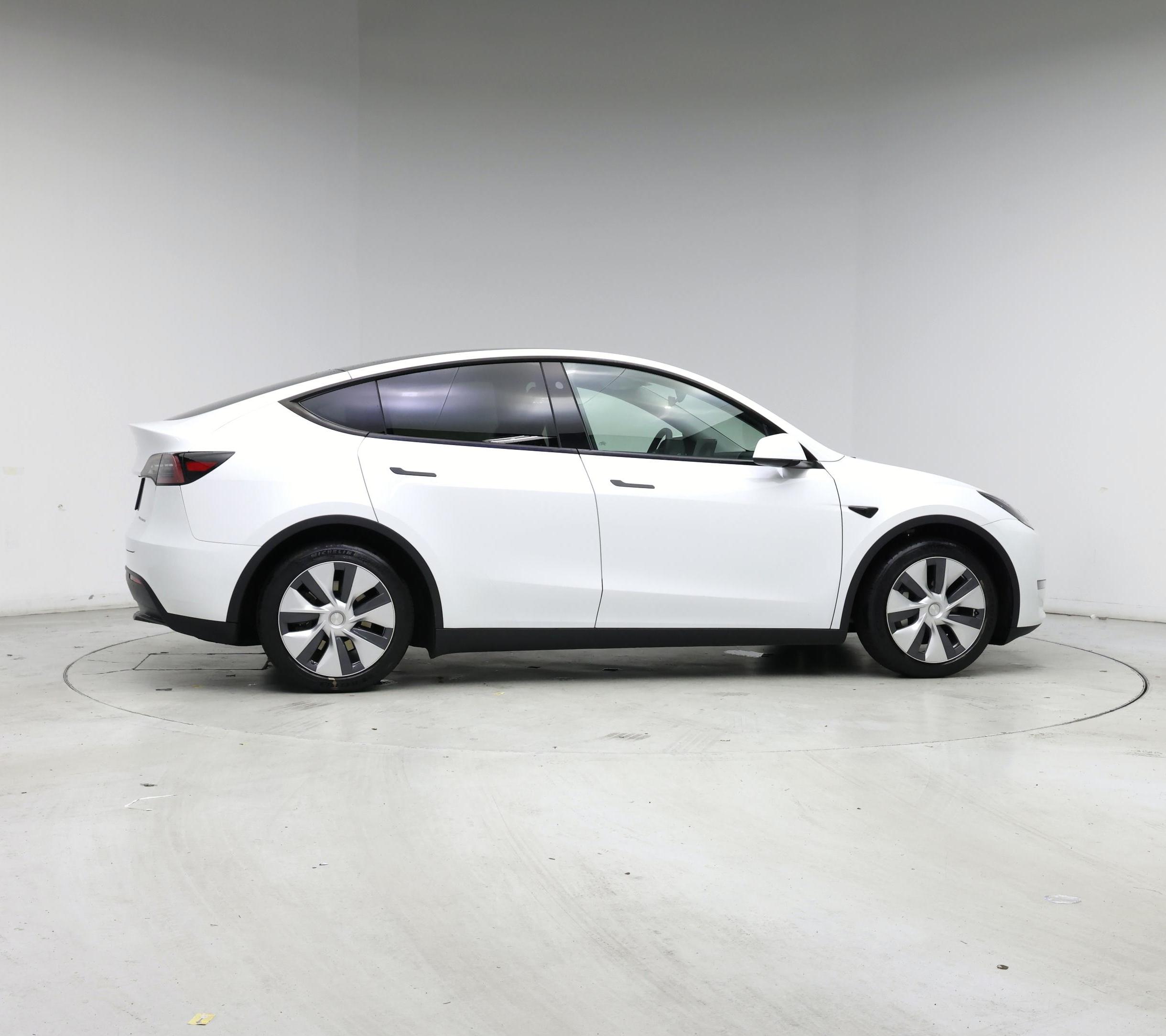 Thumbnail: 2024 Tesla Model Y - 7