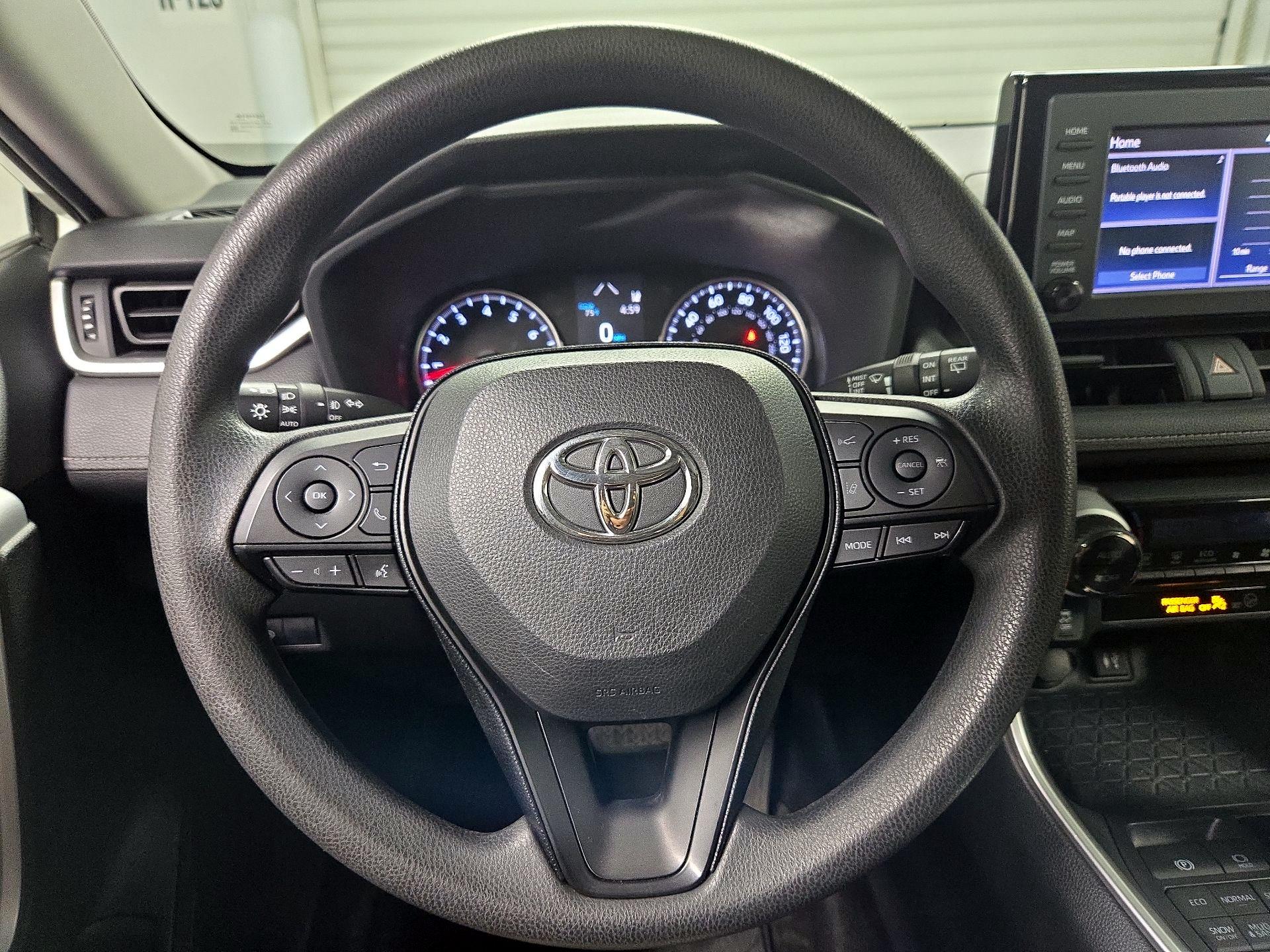 Thumbnail: 2019 Toyota RAV4 - 10