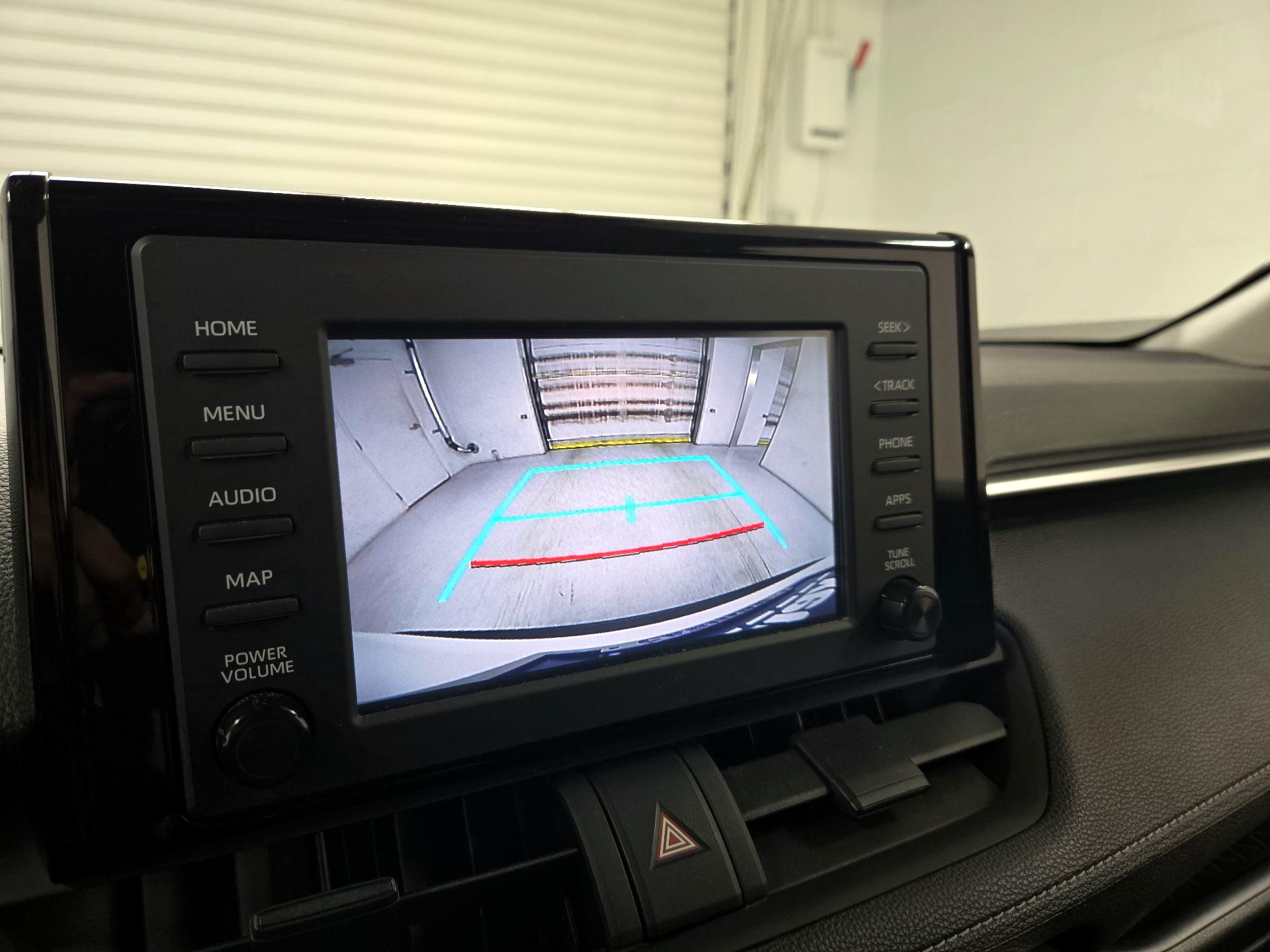 Thumbnail: 2019 Toyota RAV4 - 14