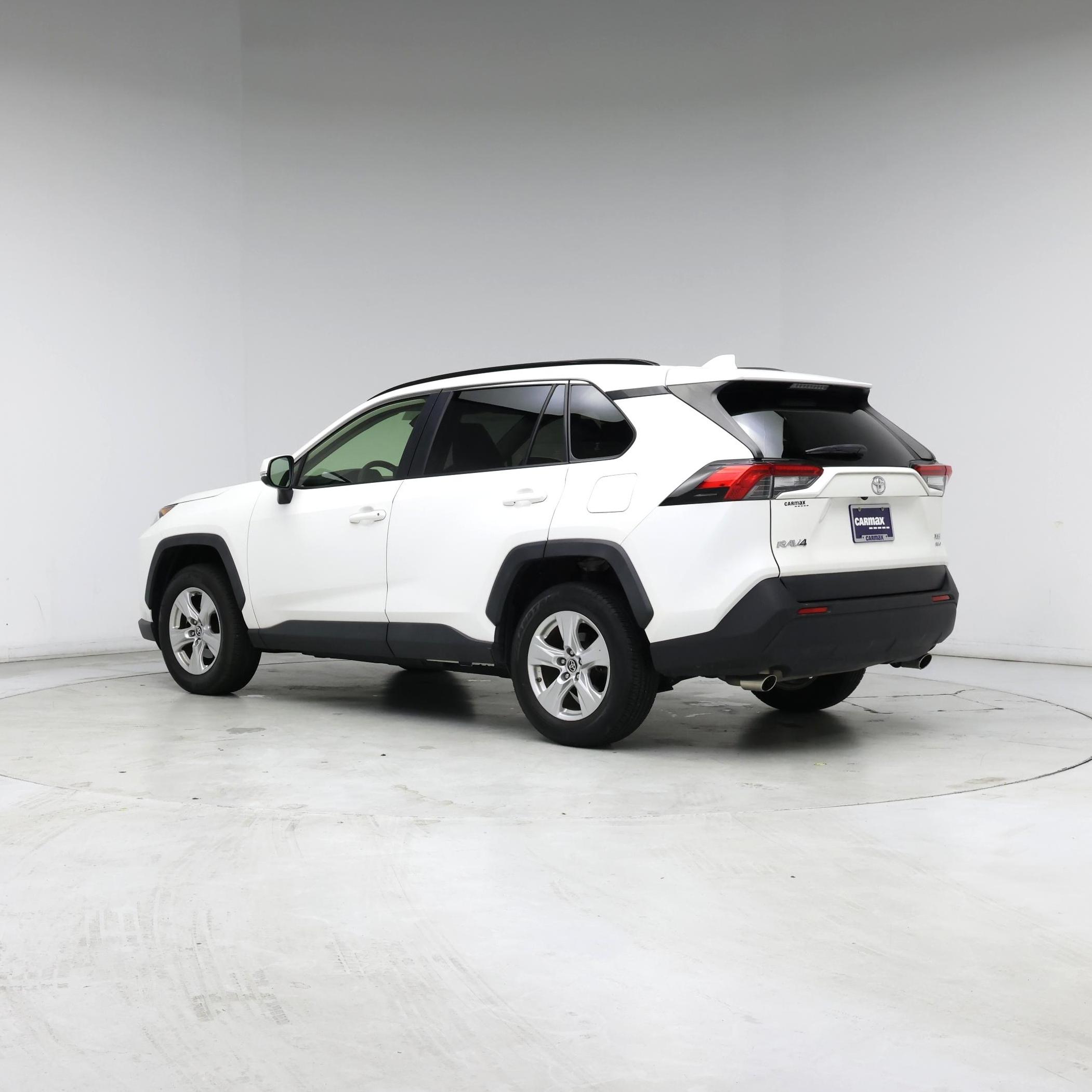 Thumbnail: 2019 Toyota RAV4 - 2