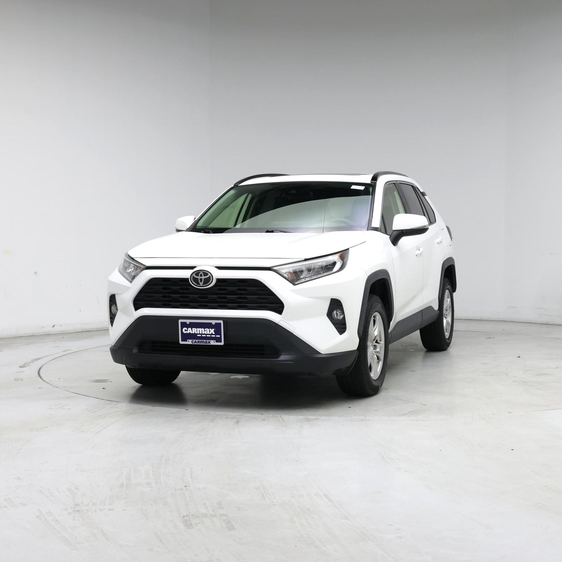 Thumbnail: 2019 Toyota RAV4 - 4