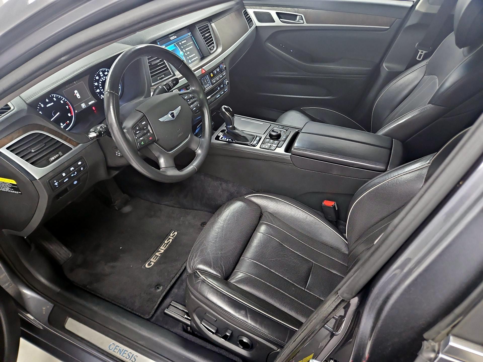 Thumbnail: 2015 Hyundai Genesis - 11