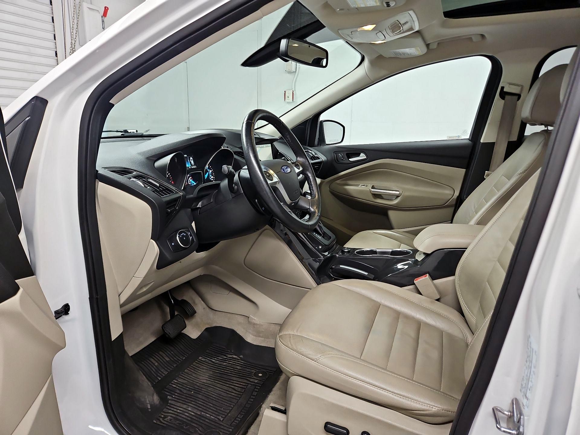 Thumbnail: 2015 Ford Escape - 11