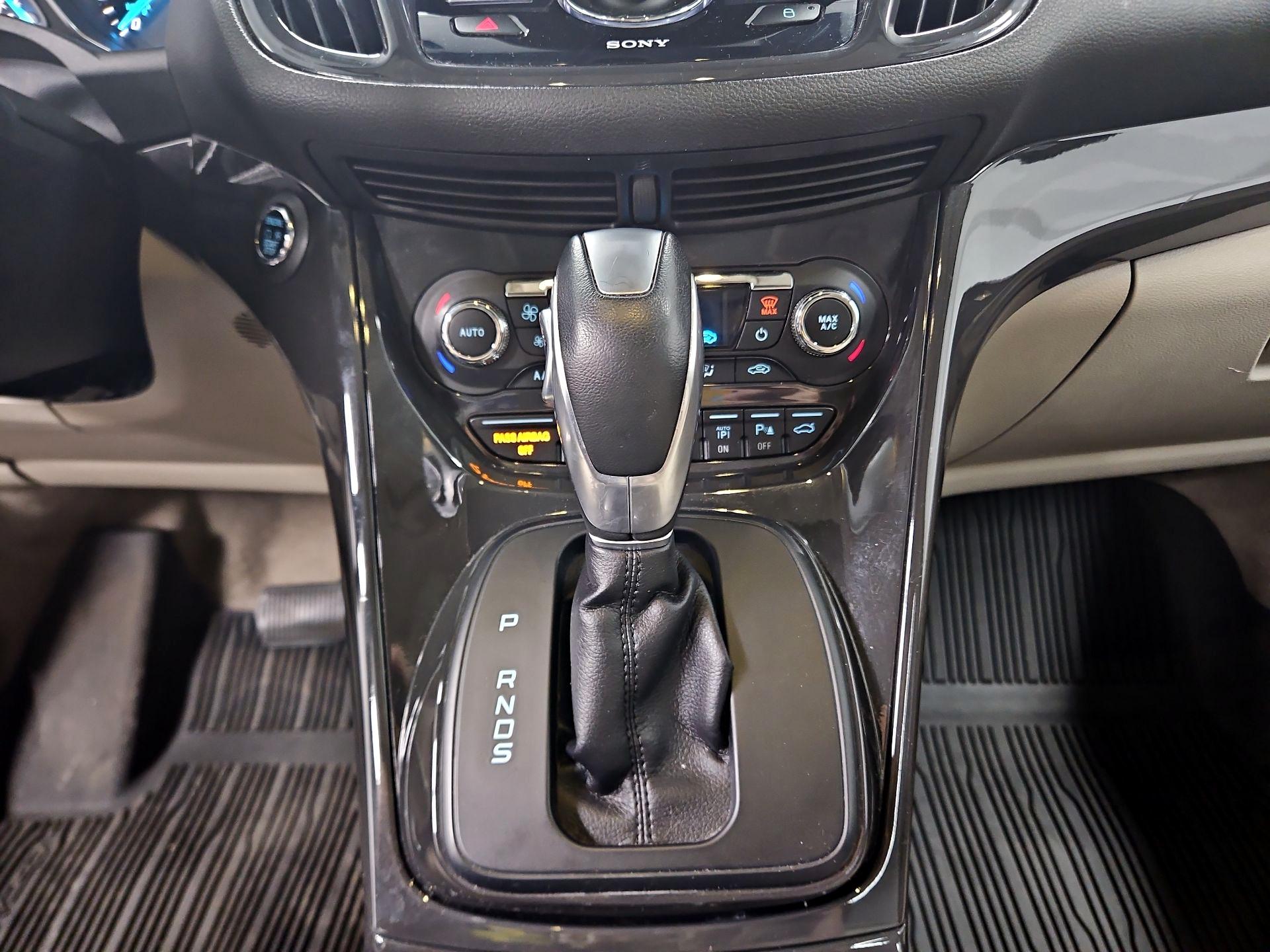 Thumbnail: 2015 Ford Escape - 18