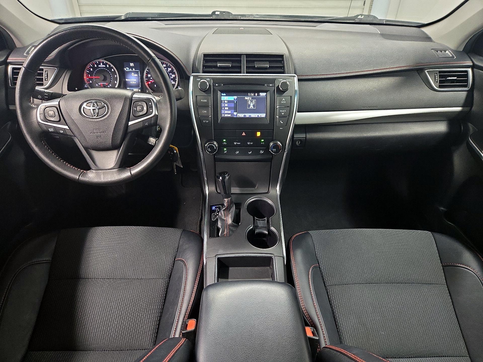Thumbnail: 2017 Toyota Camry - 9
