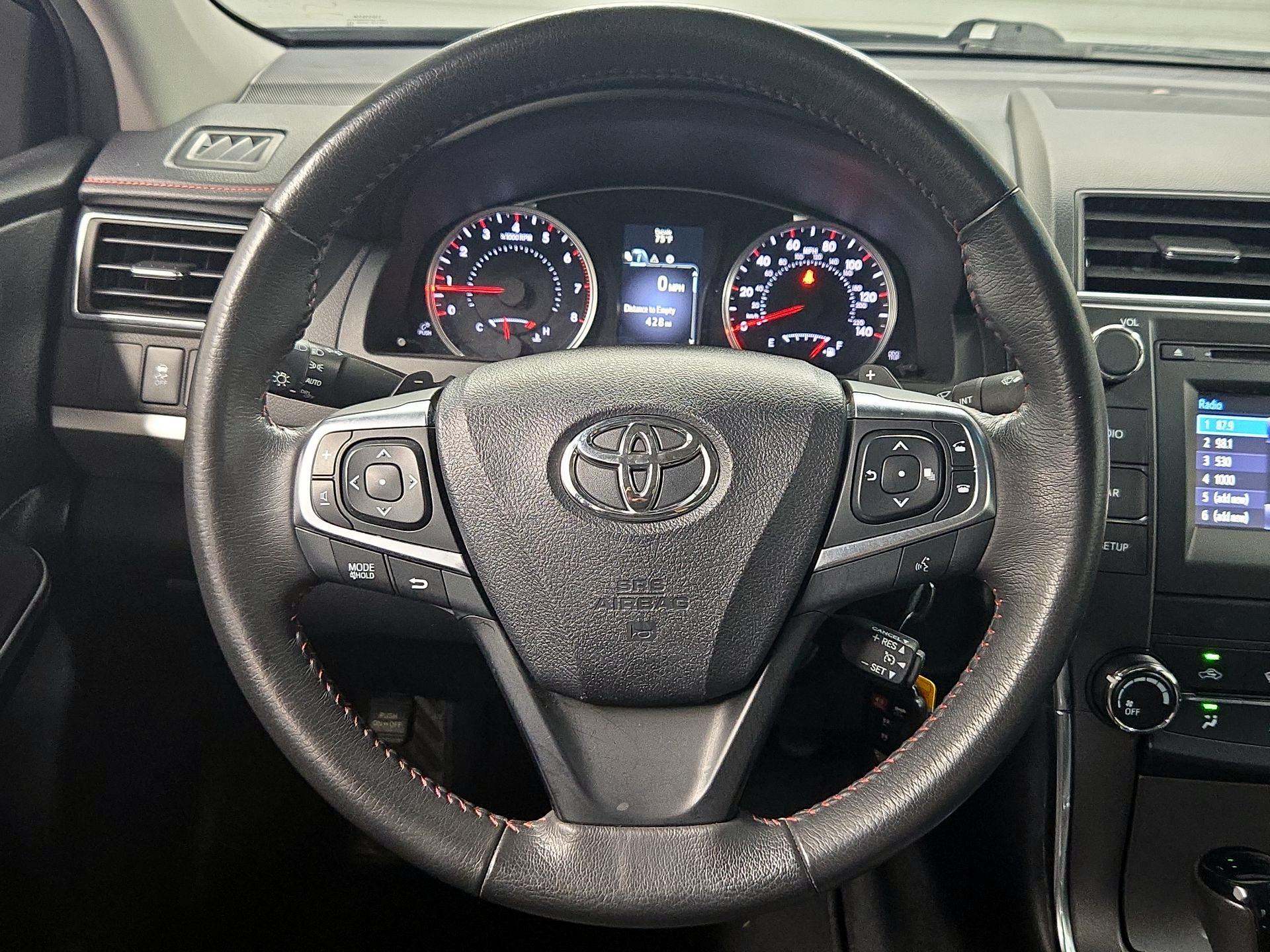 Thumbnail: 2017 Toyota Camry - 10