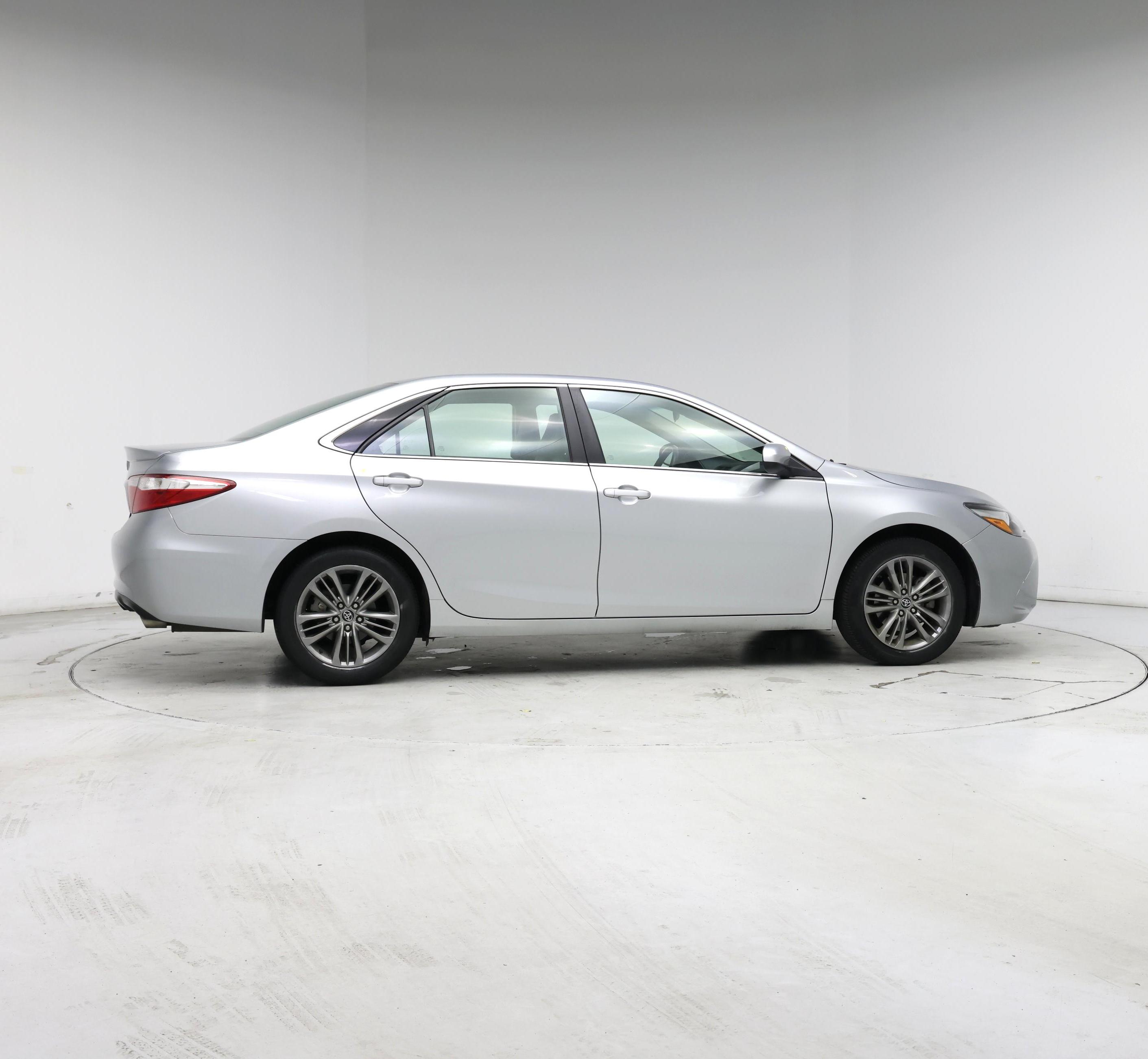 Thumbnail: 2017 Toyota Camry - 7