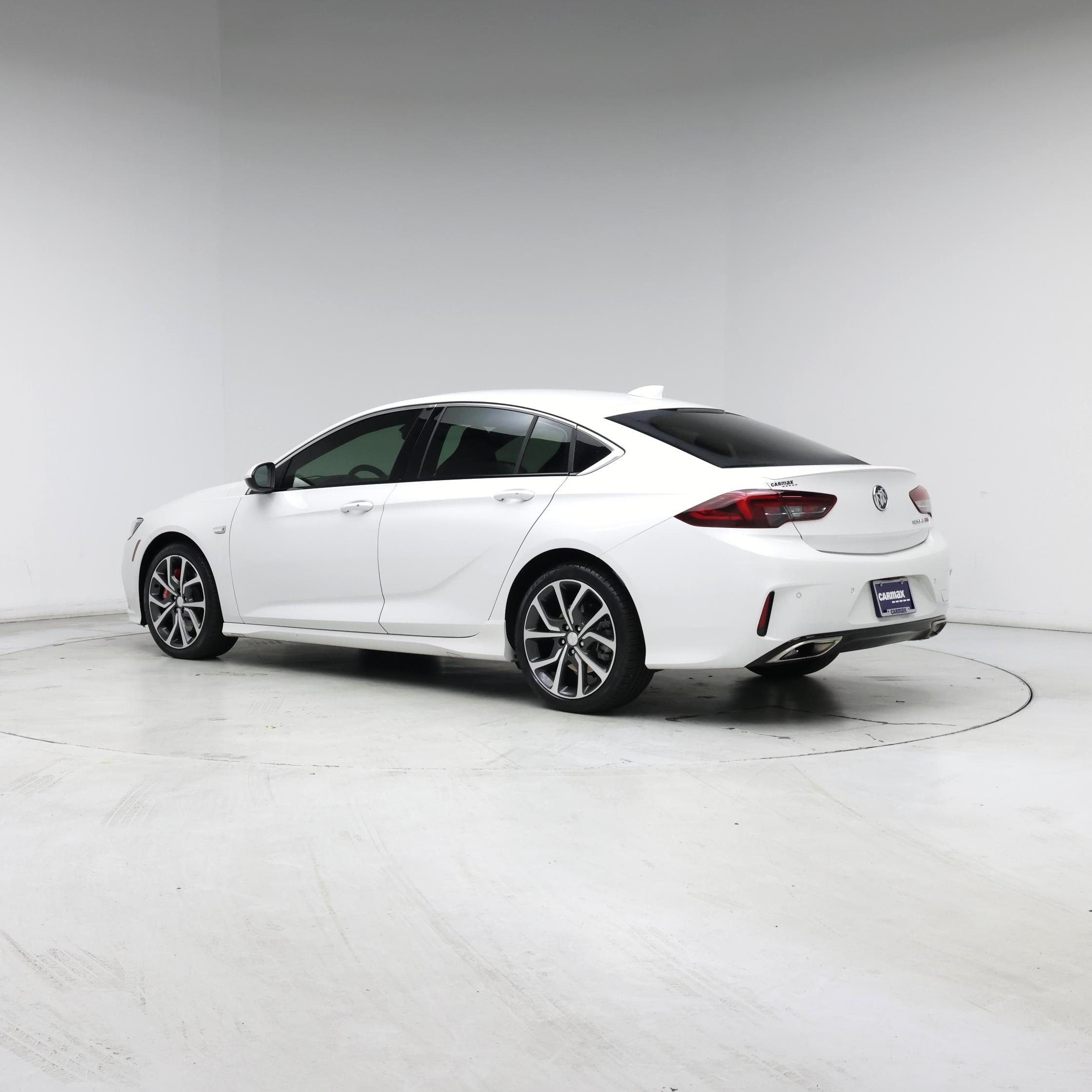 Thumbnail: 2019 Buick Regal - 2