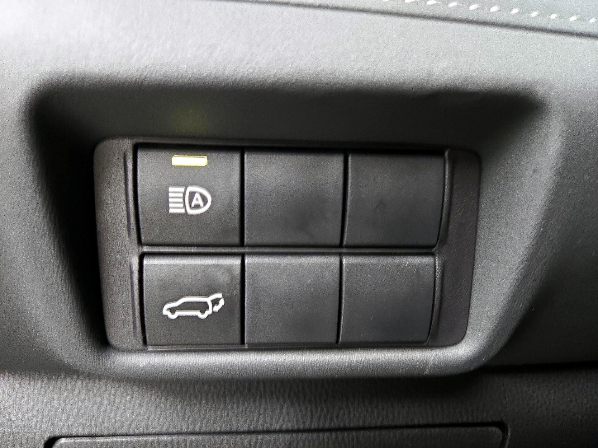 Thumbnail: 2024 Toyota Highlander - 13