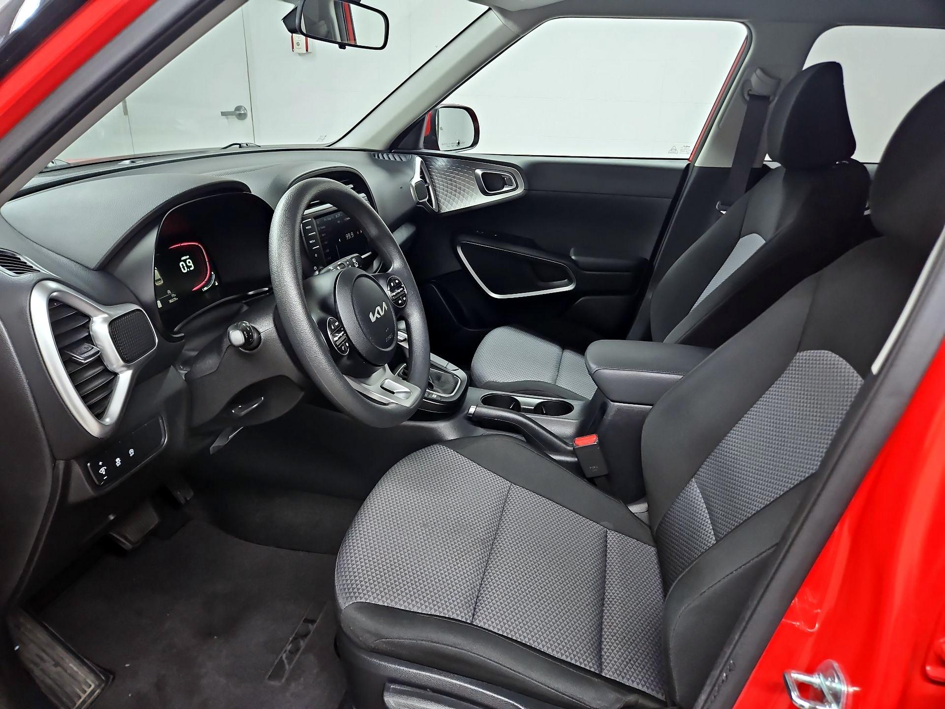 Thumbnail: 2023 Kia Soul - 11