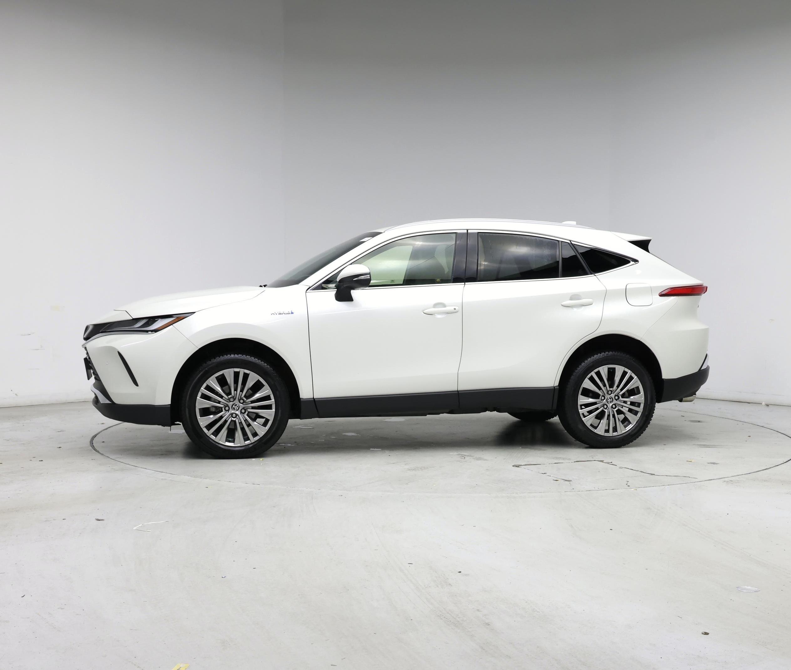 Thumbnail: 2021 Toyota Venza - 3