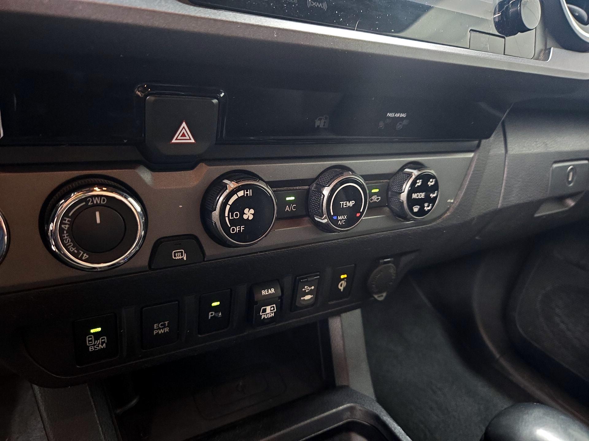 Thumbnail: 2018 Toyota Tacoma - 16