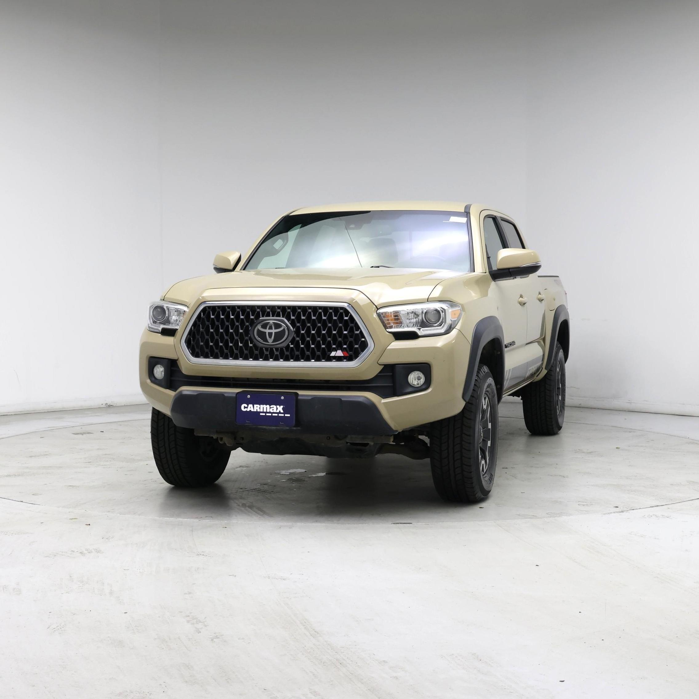 Thumbnail: 2018 Toyota Tacoma - 4