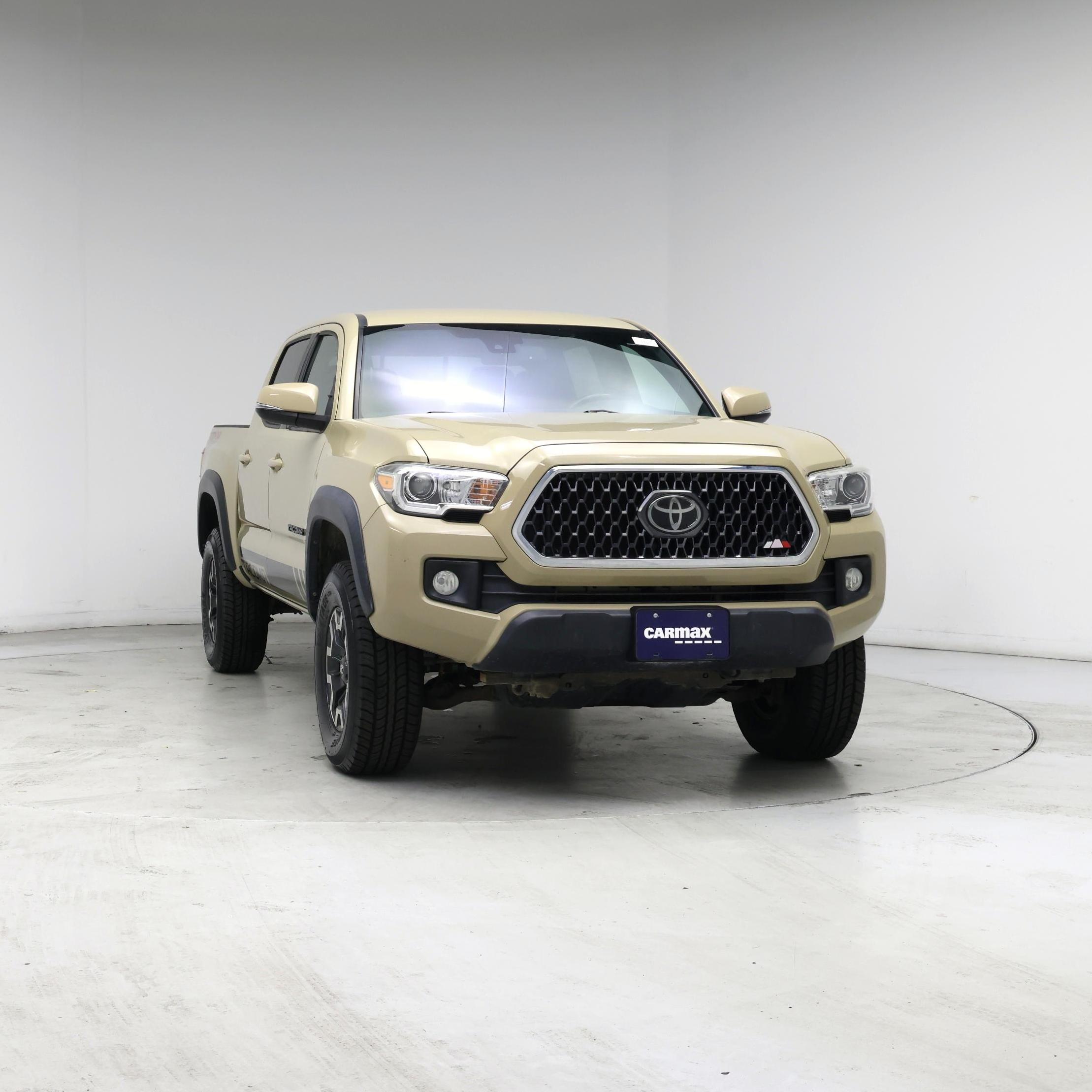 Thumbnail: 2018 Toyota Tacoma - 5