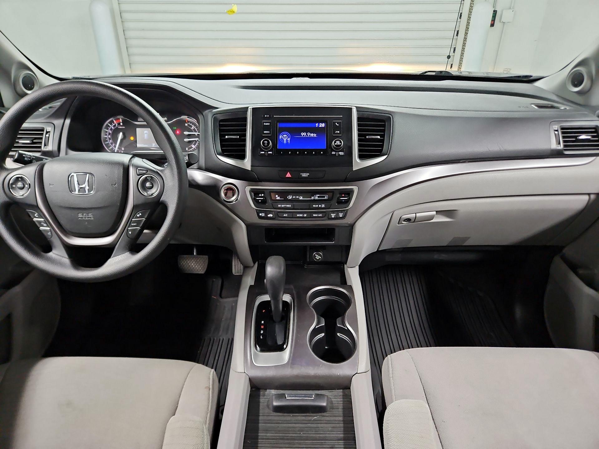 Thumbnail: 2018 Honda Pilot - 9