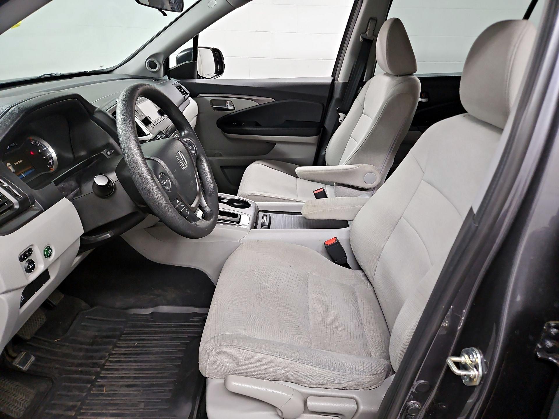 Thumbnail: 2018 Honda Pilot - 11