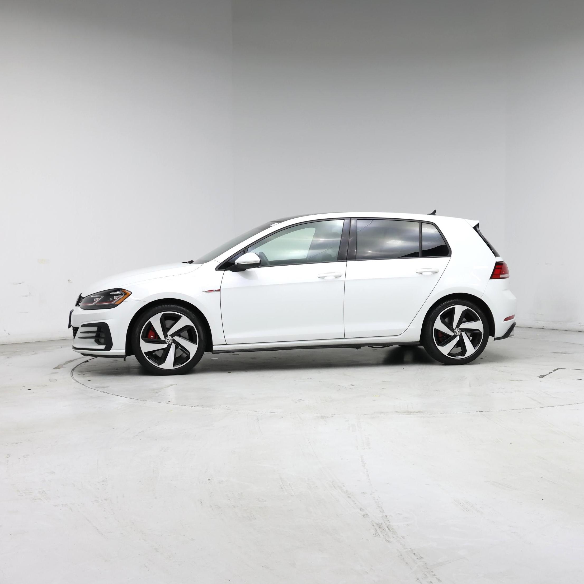 Thumbnail: 2020 Volkswagen Golf - 3